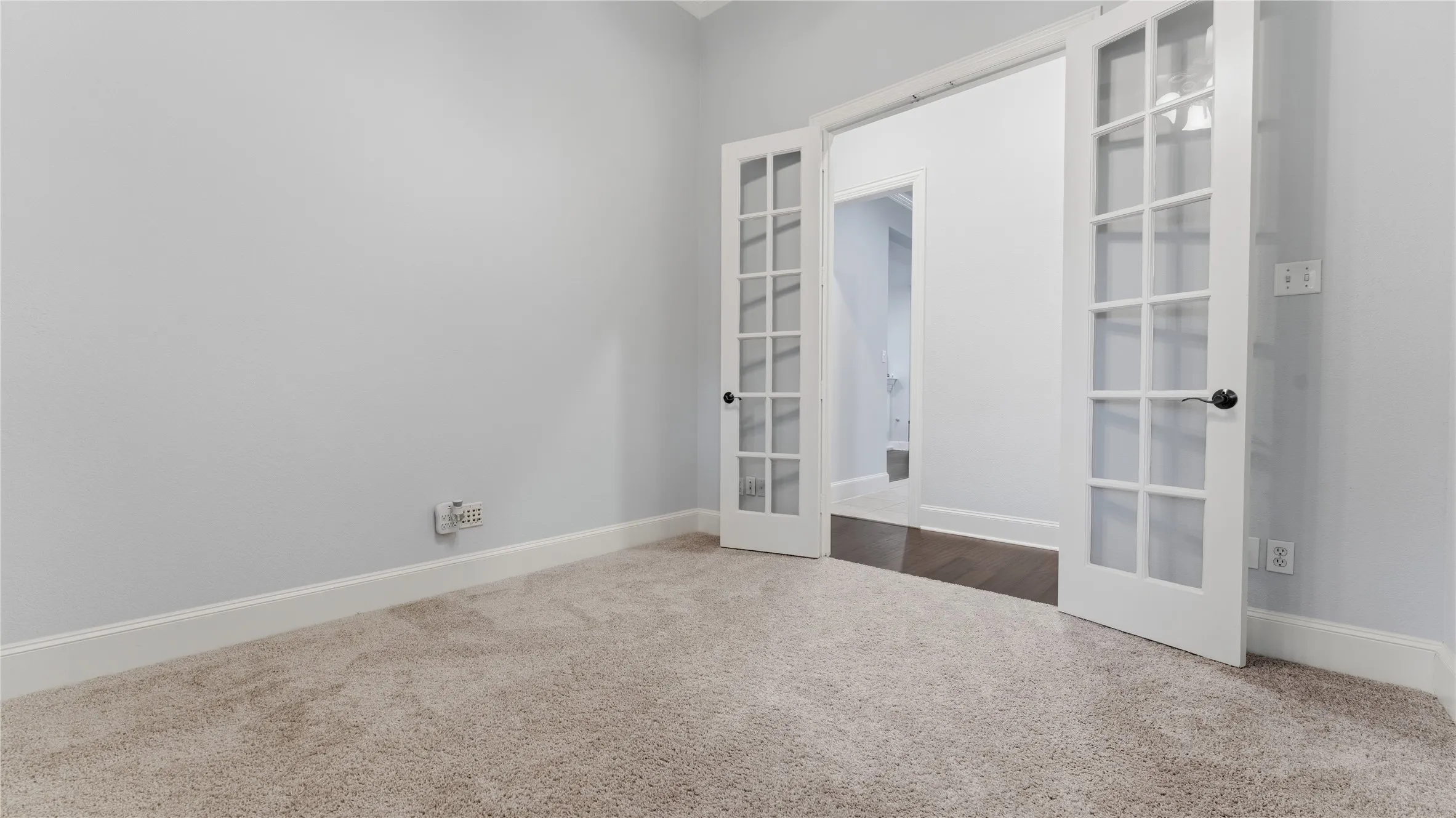 Single Family Residence For Sale in Denton County , 4671 Childress Trail, Frisco, Texas 75034, 3 Bedrooms, 3 Bathrooms, 2 Garage spaces, 2,100 Sqft, built in 2002, Price $525,000, mls#21330947, Real Estate Agent in Frisco, Homes For Sale in Denton county, Homes For Sale in Frisco, Realtor in Frisco Texas, Real Estate Brokerage Independent Realty Texas, Luminita Cordes Realtor