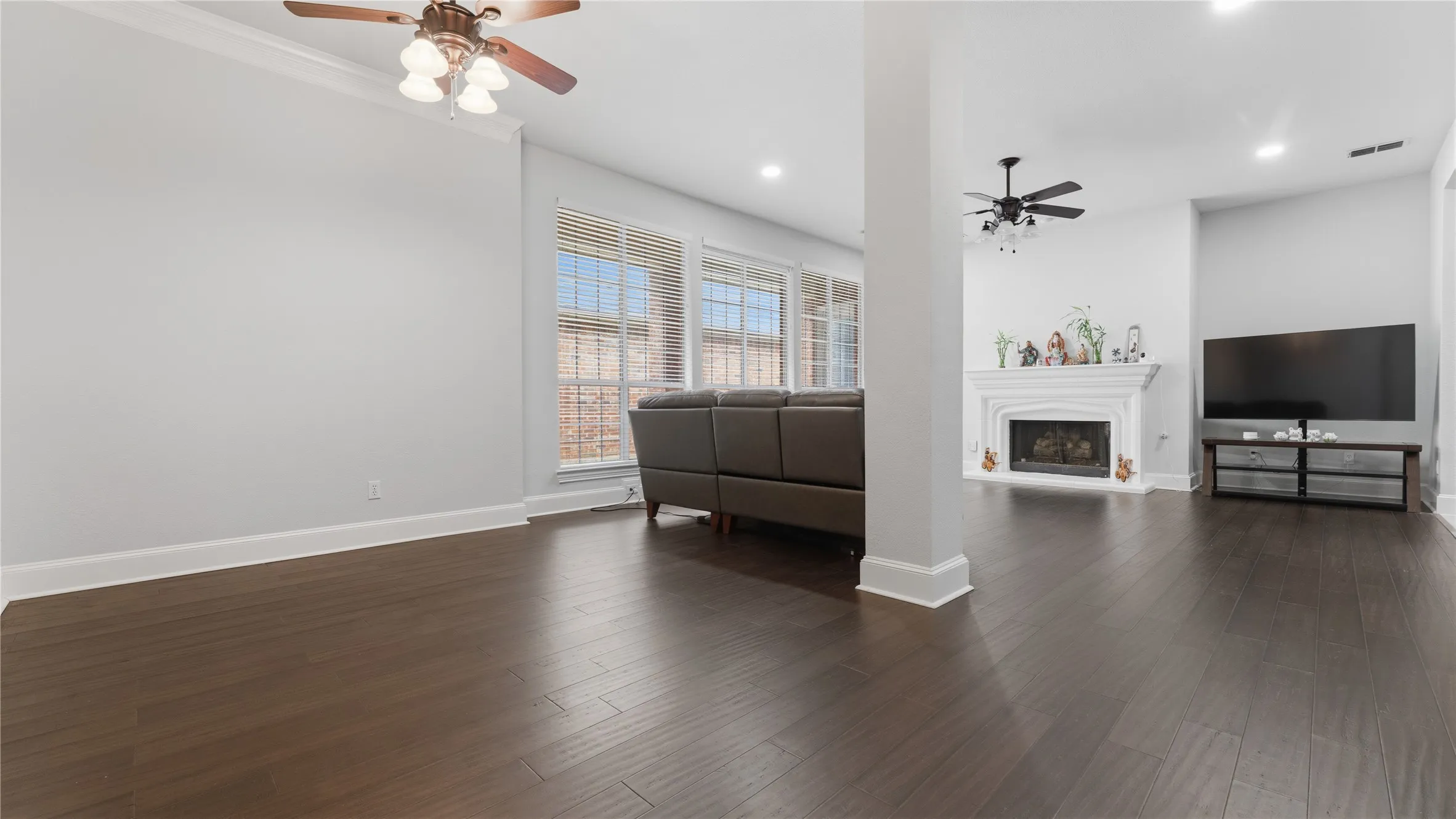 Single Family Residence For Sale in Denton County , 4671 Childress Trail, Frisco, Texas 75034, 3 Bedrooms, 3 Bathrooms, 2 Garage spaces, 2,100 Sqft, built in 2002, Price $525,000, mls#21330947, Real Estate Agent in Frisco, Homes For Sale in Denton county, Homes For Sale in Frisco, Realtor in Frisco Texas, Real Estate Brokerage Independent Realty Texas, Luminita Cordes Realtor
