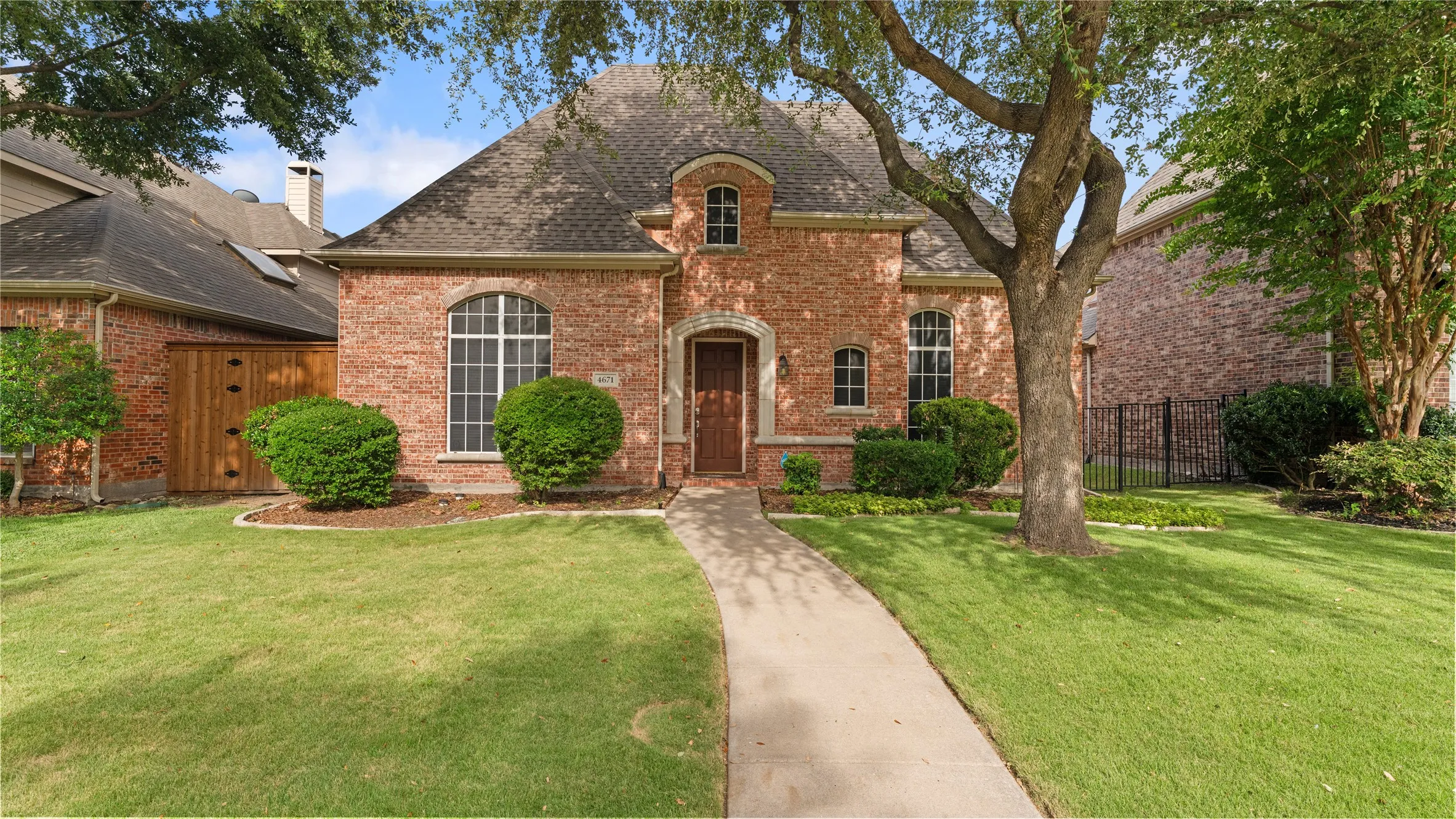 Single Family Residence For Sale in Denton County , 4671 Childress Trail, Frisco, Texas 75034, 3 Bedrooms, 3 Bathrooms, 2 Garage spaces, 2,100 Sqft, built in 2002, Price $525,000, mls#21330947, Real Estate Agent in Frisco, Homes For Sale in Denton county, Homes For Sale in Frisco, Realtor in Frisco Texas, Real Estate Brokerage Independent Realty Texas, Luminita Cordes Realtor