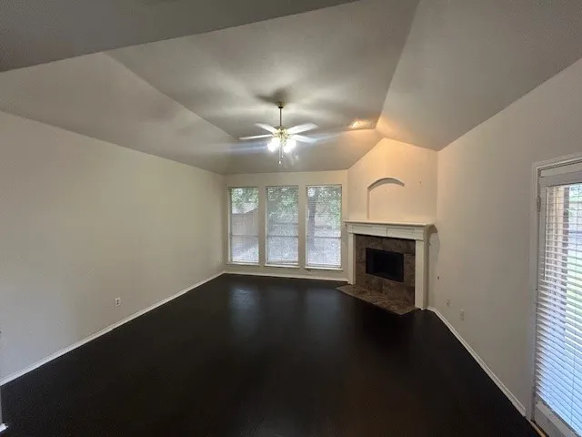 Single Family Residence For Rent in Collin County , 7215 Park Hill Trail, Sachse, Texas 75048, 5 Bedroom, 3 Bathroom, 2 Garage spaces, 2,522 Sqft, built in 2001, mls#21326516, Real Estate Agent in Sachse, Homes For Rent in Collin county, Homes For Rent in Sachse, Realtor in Sachse Texas, Real Estate Brokerage Independent Realty Texas, Luminita Cordes Realtor