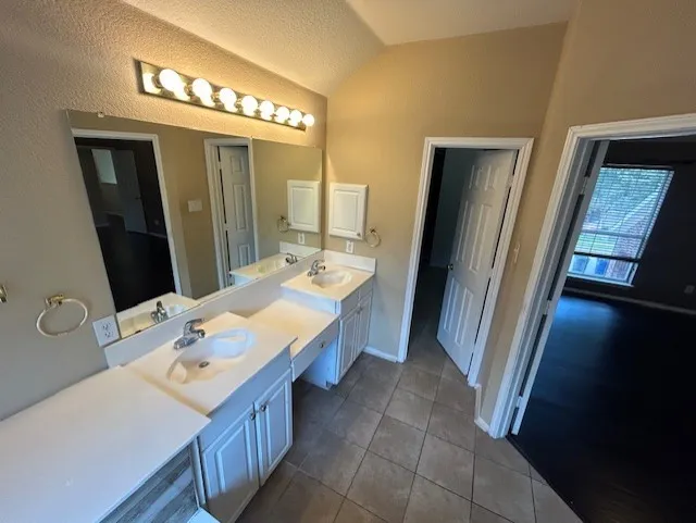Single Family Residence For Rent in Collin County , 7215 Park Hill Trail, Sachse, Texas 75048, 5 Bedroom, 3 Bathroom, 2 Garage spaces, 2,522 Sqft, built in 2001, mls#21326516, Real Estate Agent in Sachse, Homes For Rent in Collin county, Homes For Rent in Sachse, Realtor in Sachse Texas, Real Estate Brokerage Independent Realty Texas, Luminita Cordes Realtor