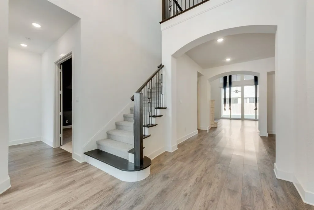 Single Family Residence For Sale in Denton County , 4600 Paintbrush Way, Aubrey, Texas 76227, 5 Bedroom, 5 Bathroom, 3 Garage spaces, 3,926 Sqft, built in 2021, mls#21330411, Real Estate Agent in Aubrey, Homes For Sale in Denton county, Homes For Sale in Aubrey, Realtor in Aubrey Texas, Real Estate Brokerage Independent Realty Texas, Luminita Cordes Realtor