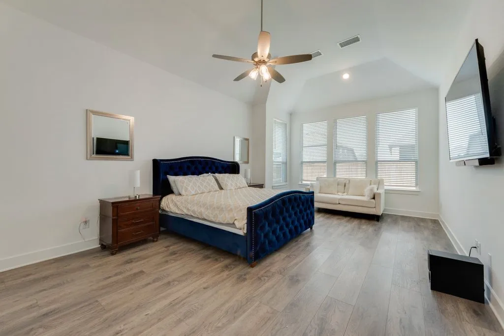 Single Family Residence For Sale in Denton County , 4600 Paintbrush Way, Aubrey, Texas 76227, 5 Bedroom, 5 Bathroom, 3 Garage spaces, 3,926 Sqft, built in 2021, mls#21330411, Real Estate Agent in Aubrey, Homes For Sale in Denton county, Homes For Sale in Aubrey, Realtor in Aubrey Texas, Real Estate Brokerage Independent Realty Texas, Luminita Cordes Realtor