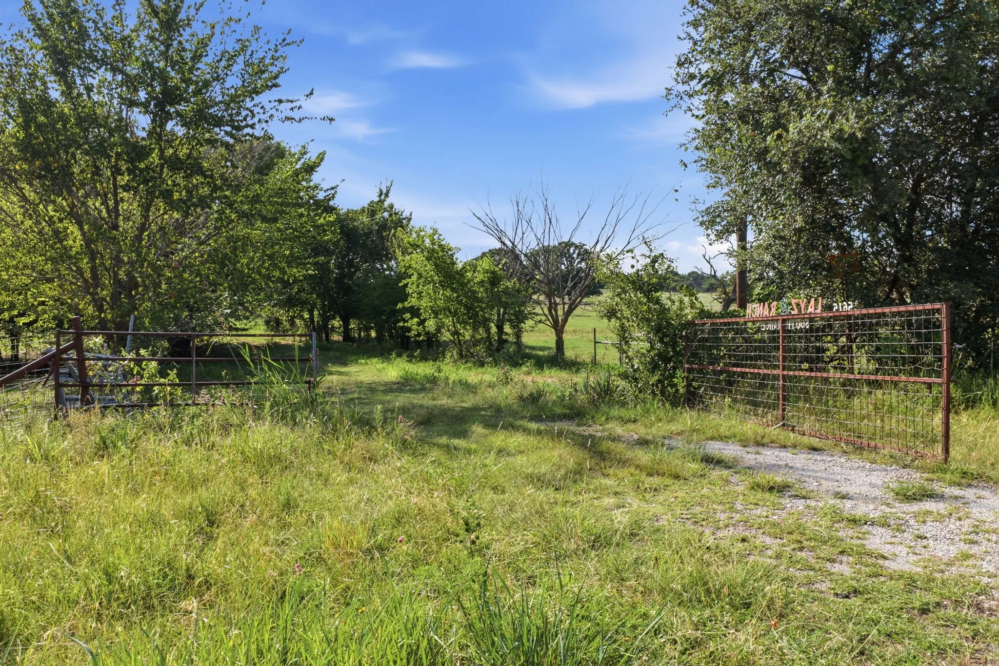 Unimproved Land For Sale in Parker County , 5615 N Farm Market 51, Weatherford, Texas 76085, 0, 0, Garage spaces, 0 Sqft, built in 0, mls#21330508, Real Estate Agent in Weatherford, Homes For Sale in Parker county, Homes For Sale in Weatherford, Realtor in Weatherford Texas, Real Estate Brokerage Independent Realty Texas, Luminita Cordes Realtor