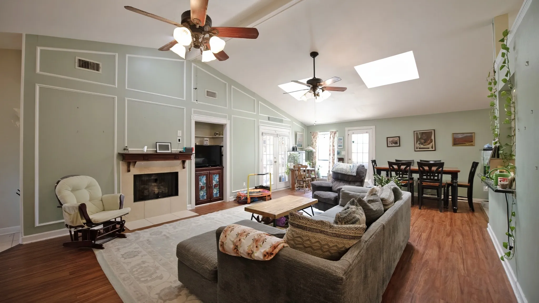 Single Family Residence For Sale in Collin County , 1214 Clearview Drive, Allen, Texas 75002, 3 Bedroom, 3 Bathroom, 2 Garage spaces, 1,836 Sqft, built in 1983, mls#21330978, Real Estate Agent in Allen, Homes For Sale in Collin county, Homes For Sale in Allen, Realtor in Allen Texas, Real Estate Brokerage Independent Realty Texas, Luminita Cordes Realtor