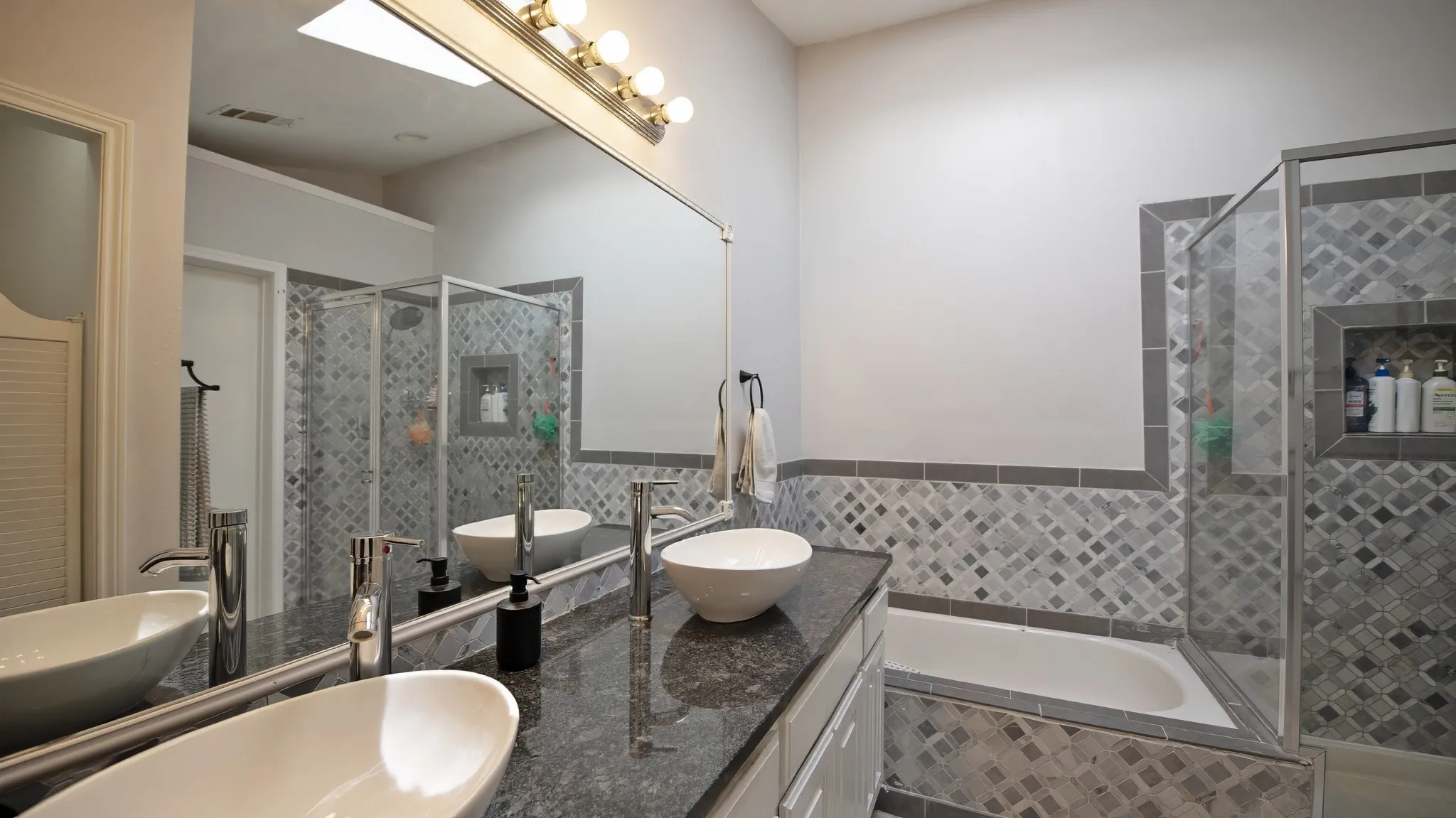 Single Family Residence For Sale in Collin County , 1214 Clearview Drive, Allen, Texas 75002, 3 Bedroom, 3 Bathroom, 2 Garage spaces, 1,836 Sqft, built in 1983, mls#21330978, Real Estate Agent in Allen, Homes For Sale in Collin county, Homes For Sale in Allen, Realtor in Allen Texas, Real Estate Brokerage Independent Realty Texas, Luminita Cordes Realtor