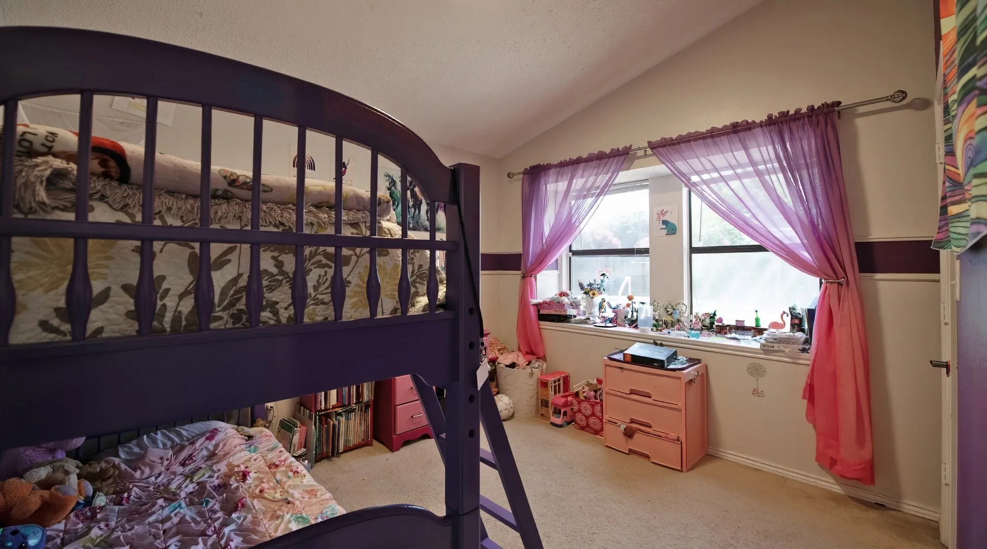 Single Family Residence For Sale in Collin County , 1214 Clearview Drive, Allen, Texas 75002, 3 Bedroom, 3 Bathroom, 2 Garage spaces, 1,836 Sqft, built in 1983, mls#21330978, Real Estate Agent in Allen, Homes For Sale in Collin county, Homes For Sale in Allen, Realtor in Allen Texas, Real Estate Brokerage Independent Realty Texas, Luminita Cordes Realtor
