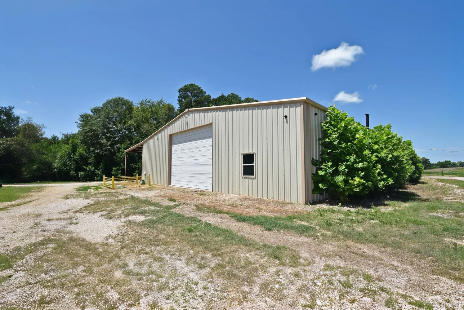 Industrial For Sale in Wood County , 187 County Road 3230, Quitman, Texas 75783, 0, 0, Garage spaces, 6,000 Sqft, built in 2022, Price $425,000, mls#21328646, Real Estate Agent in Quitman, Homes For Sale in Wood county, Homes For Sale in Quitman, Realtor in Quitman Texas, Real Estate Brokerage Independent Realty Texas, Luminita Cordes Realtor
