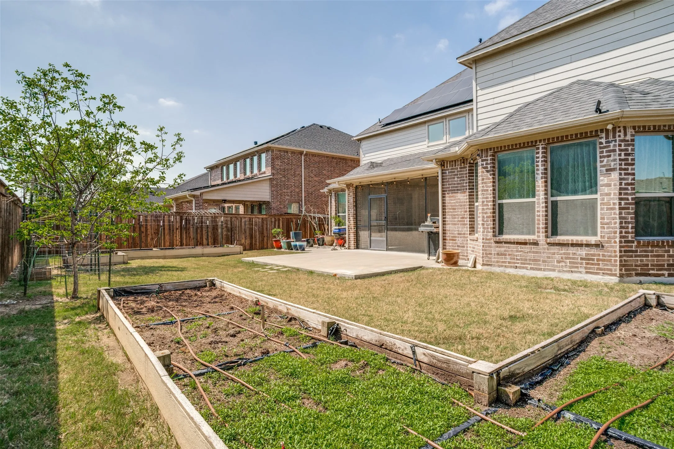 Single Family Residence For Sale in Denton County , 16380 Radstock Road, Frisco, Texas 75033, 5 Bedroom, 4 Bathroom, 3 Garage spaces, 4,191 Sqft, built in 2018, mls#21330320, Real Estate Agent in Frisco, Homes For Sale in Denton county, Homes For Sale in Frisco, Realtor in Frisco Texas, Real Estate Brokerage Independent Realty Texas, Luminita Cordes Realtor