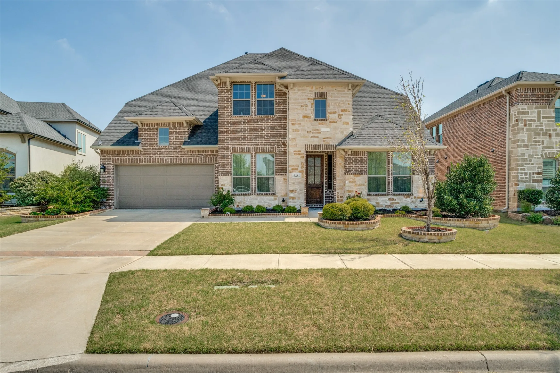 Single Family Residence For Sale in Denton County , 16380 Radstock Road, Frisco, Texas 75033, 5 Bedroom, 4 Bathroom, 3 Garage spaces, 4,191 Sqft, built in 2018, mls#21330320, Real Estate Agent in Frisco, Homes For Sale in Denton county, Homes For Sale in Frisco, Realtor in Frisco Texas, Real Estate Brokerage Independent Realty Texas, Luminita Cordes Realtor