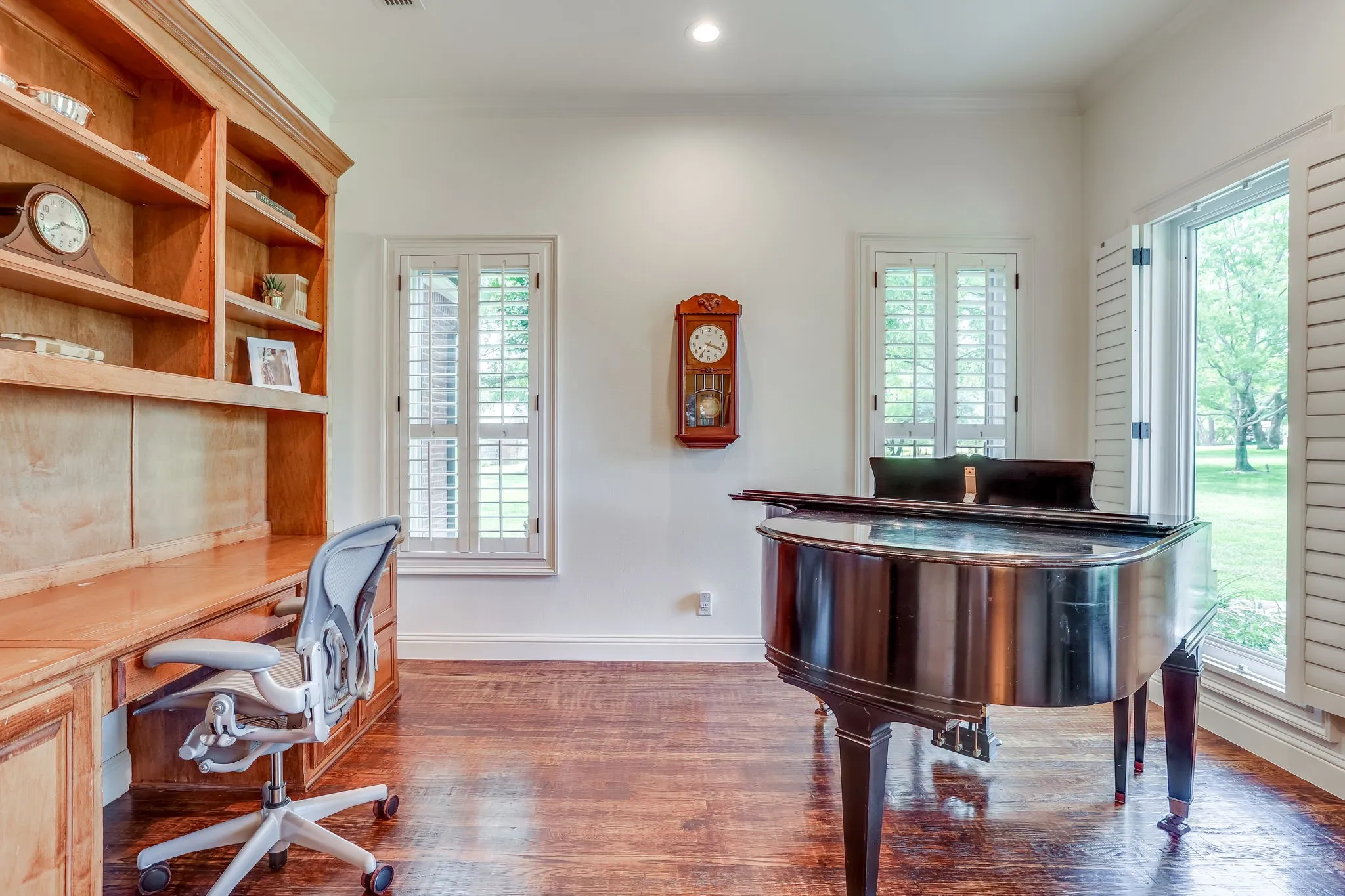 Single Family Residence For Sale in Parker County , 4600 E Bankhead Highway, Hudson Oaks, Texas 76087, 5 Bedroom, 6 Bathroom, 5 Garage spaces, 4,003 Sqft, built in 1986, mls#21330702, Real Estate Agent in Hudson Oaks, Homes For Sale in Parker county, Homes For Sale in Hudson Oaks, Realtor in Hudson Oaks Texas, Real Estate Brokerage Independent Realty Texas, Luminita Cordes Realtor