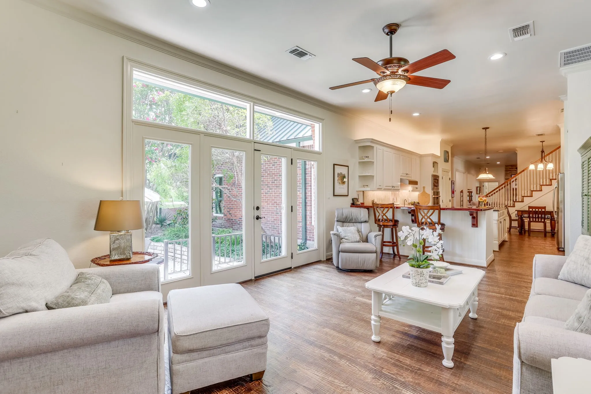 Single Family Residence For Sale in Parker County , 4600 E Bankhead Highway, Hudson Oaks, Texas 76087, 5 Bedroom, 6 Bathroom, 5 Garage spaces, 4,003 Sqft, built in 1986, mls#21330702, Real Estate Agent in Hudson Oaks, Homes For Sale in Parker county, Homes For Sale in Hudson Oaks, Realtor in Hudson Oaks Texas, Real Estate Brokerage Independent Realty Texas, Luminita Cordes Realtor