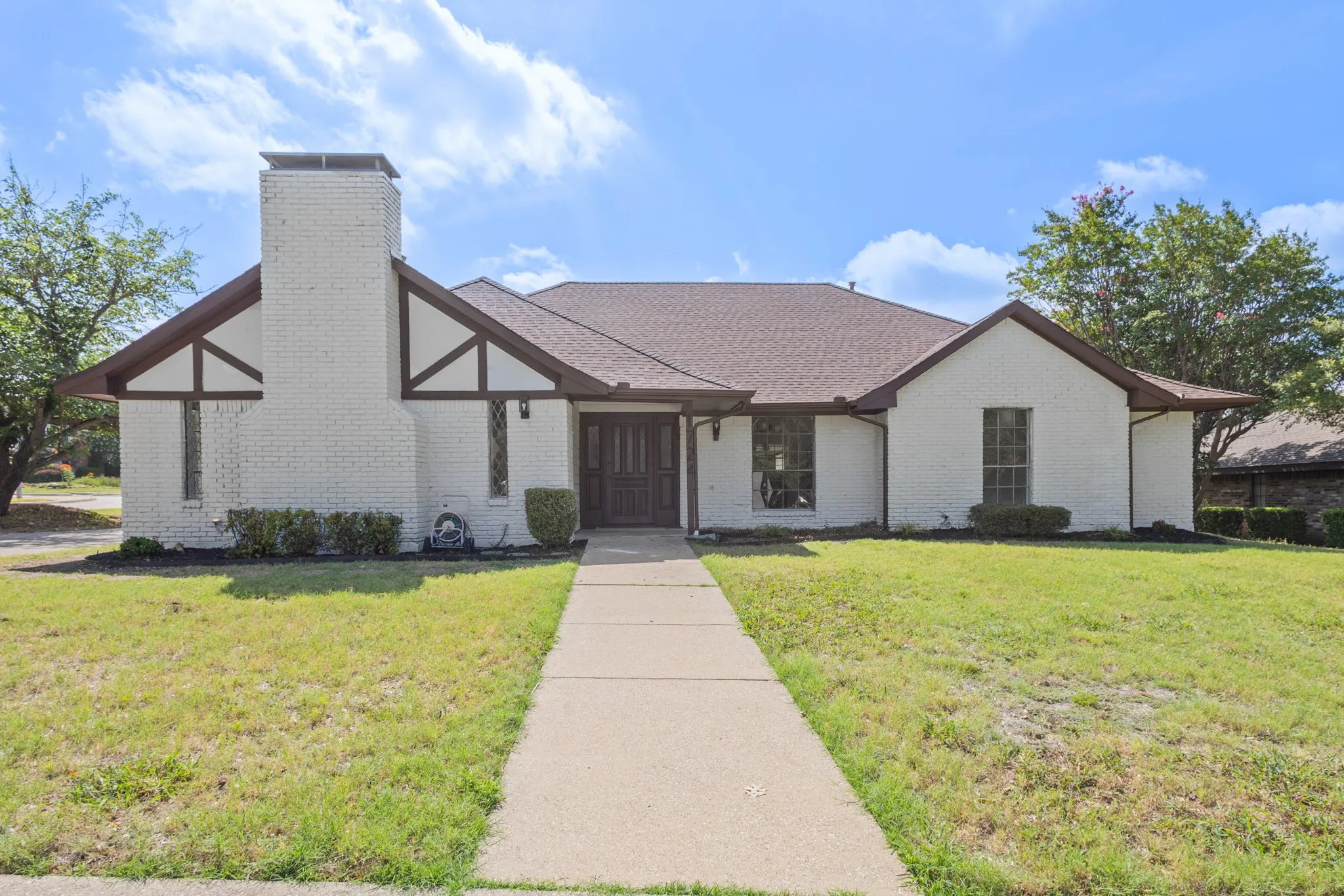 Single Family Residence For Sale in Collin County , 1724 Cordoba Court, Plano, Texas 75074, 4 Bedroom, 3 Bathroom, 2 Garage spaces, 2,512 Sqft, built in 1978, mls#21330955, Real Estate Agent in Plano, Homes For Sale in Collin county, Homes For Sale in Plano, Realtor in Plano Texas, Real Estate Brokerage Independent Realty Texas, Luminita Cordes Realtor