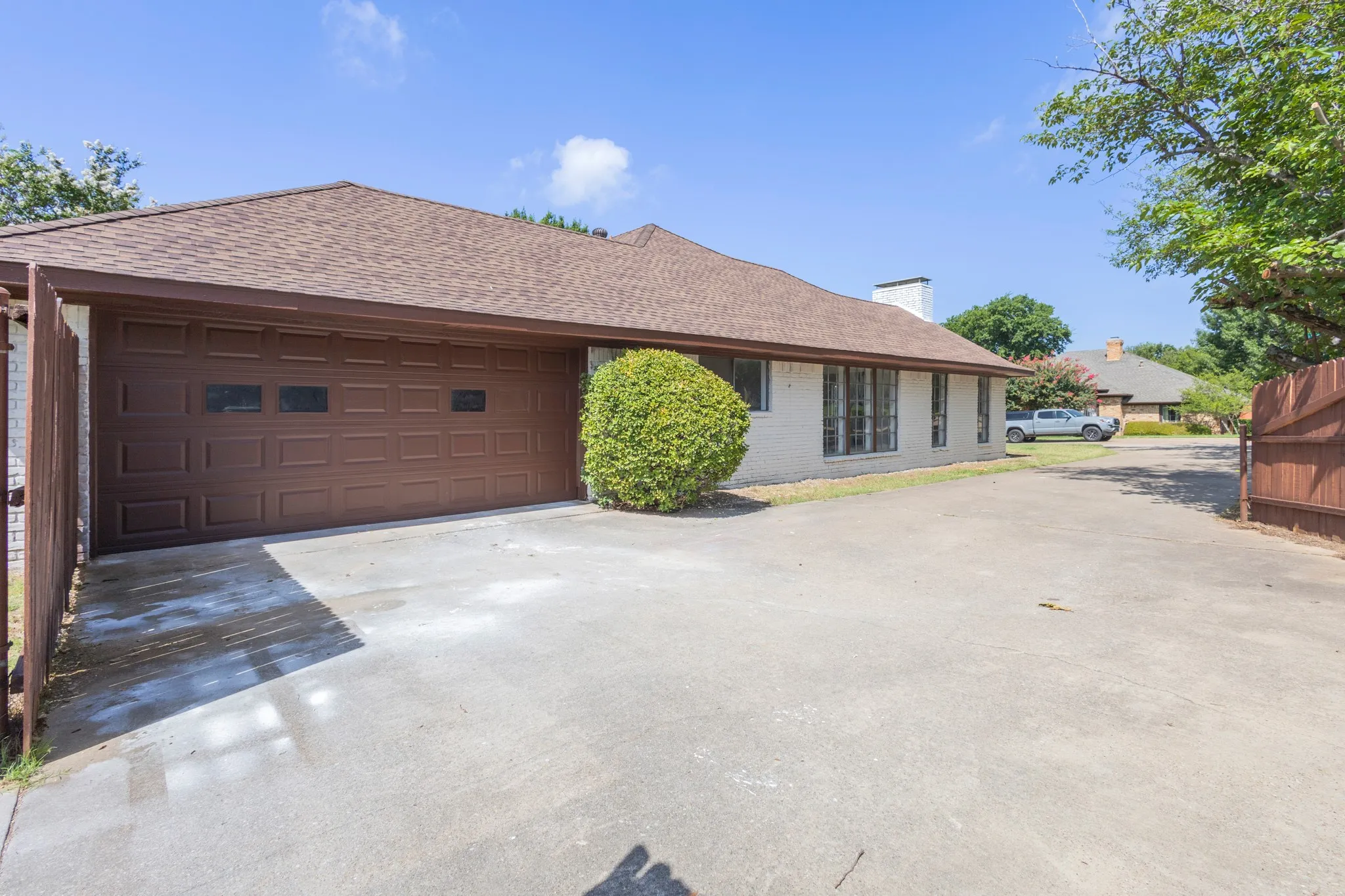 Single Family Residence For Sale in Collin County , 1724 Cordoba Court, Plano, Texas 75074, 4 Bedroom, 3 Bathroom, 2 Garage spaces, 2,512 Sqft, built in 1978, mls#21330955, Real Estate Agent in Plano, Homes For Sale in Collin county, Homes For Sale in Plano, Realtor in Plano Texas, Real Estate Brokerage Independent Realty Texas, Luminita Cordes Realtor