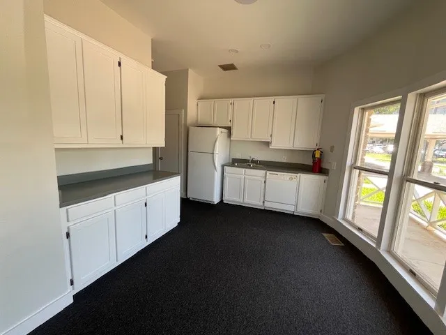 Office For Sale in Grayson County , 300 N Bryant Avenue, Sherman, Texas 75090, 0, 0, Garage spaces, 0 Sqft, built in 1985, Price $675,000, mls#21330999, Real Estate Agent in Sherman, Homes For Sale in Grayson county, Homes For Sale in Sherman, Realtor in Sherman Texas, Real Estate Brokerage Independent Realty Texas, Luminita Cordes Realtor