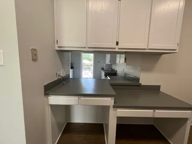 Office For Sale in Grayson County , 300 N Bryant Avenue, Sherman, Texas 75090, 0, 0, Garage spaces, 0 Sqft, built in 1985, Price $675,000, mls#21330999, Real Estate Agent in Sherman, Homes For Sale in Grayson county, Homes For Sale in Sherman, Realtor in Sherman Texas, Real Estate Brokerage Independent Realty Texas, Luminita Cordes Realtor