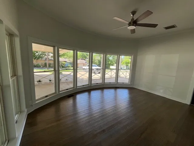 Office For Sale in Grayson County , 300 N Bryant Avenue, Sherman, Texas 75090, 0, 0, Garage spaces, 0 Sqft, built in 1985, Price $675,000, mls#21330999, Real Estate Agent in Sherman, Homes For Sale in Grayson county, Homes For Sale in Sherman, Realtor in Sherman Texas, Real Estate Brokerage Independent Realty Texas, Luminita Cordes Realtor