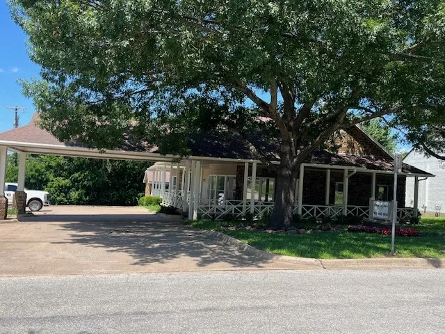 Office For Sale in Grayson County , 300 N Bryant Avenue, Sherman, Texas 75090, 0, 0, Garage spaces, 0 Sqft, built in 1985, Price $675,000, mls#21330999, Real Estate Agent in Sherman, Homes For Sale in Grayson county, Homes For Sale in Sherman, Realtor in Sherman Texas, Real Estate Brokerage Independent Realty Texas, Luminita Cordes Realtor