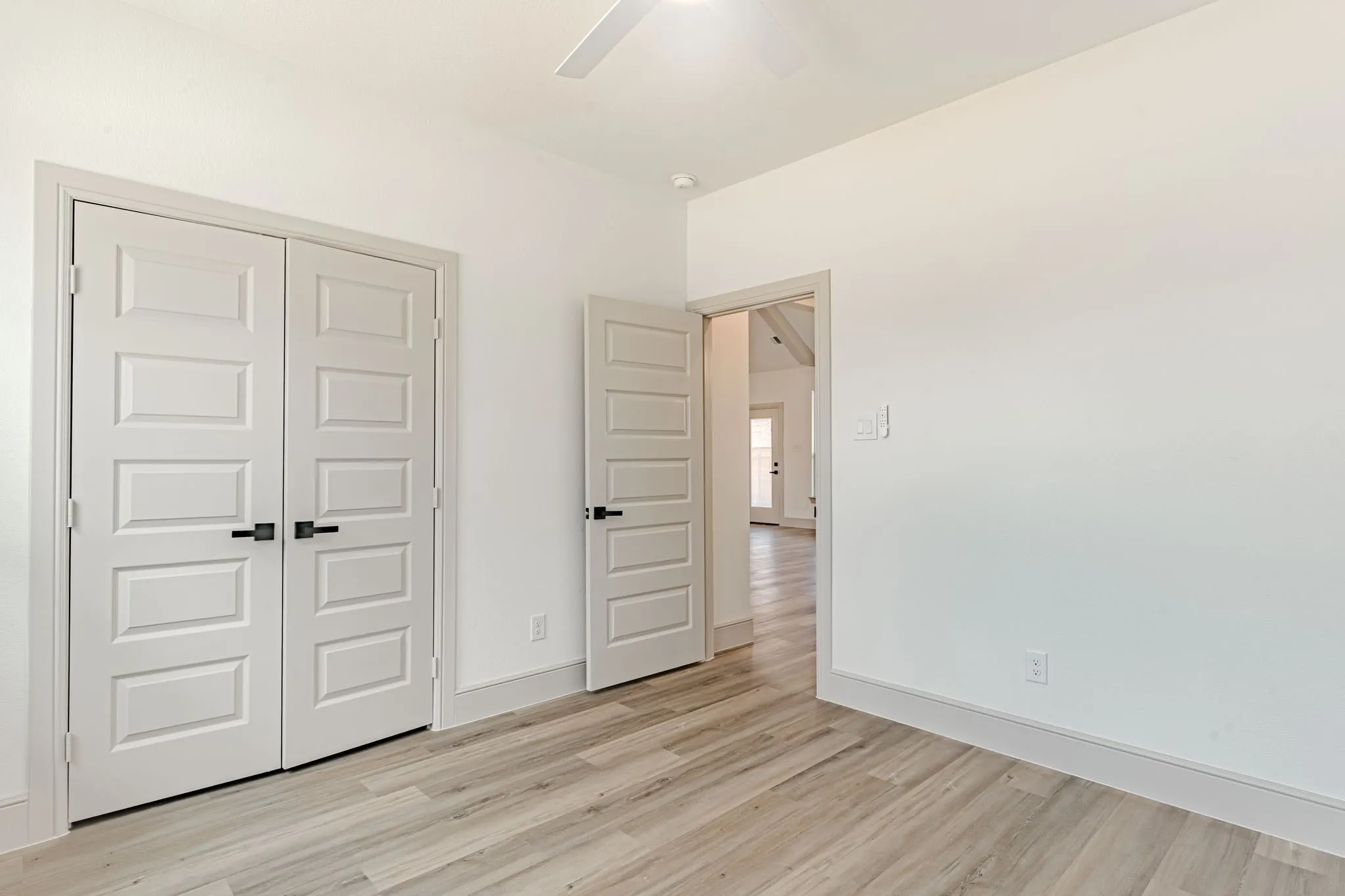 Single Family Residence For Sale in Hood County , 5712 Stonegate Circle, Granbury, Texas 76048, 4 Bedroom, 2 Bathroom, 3 Garage spaces, 1,871 Sqft, built in 2026, mls#21331018, Real Estate Agent in Granbury, Homes For Sale in Hood county, Homes For Sale in Granbury, Realtor in Granbury Texas, Real Estate Brokerage Independent Realty Texas, Luminita Cordes Realtor