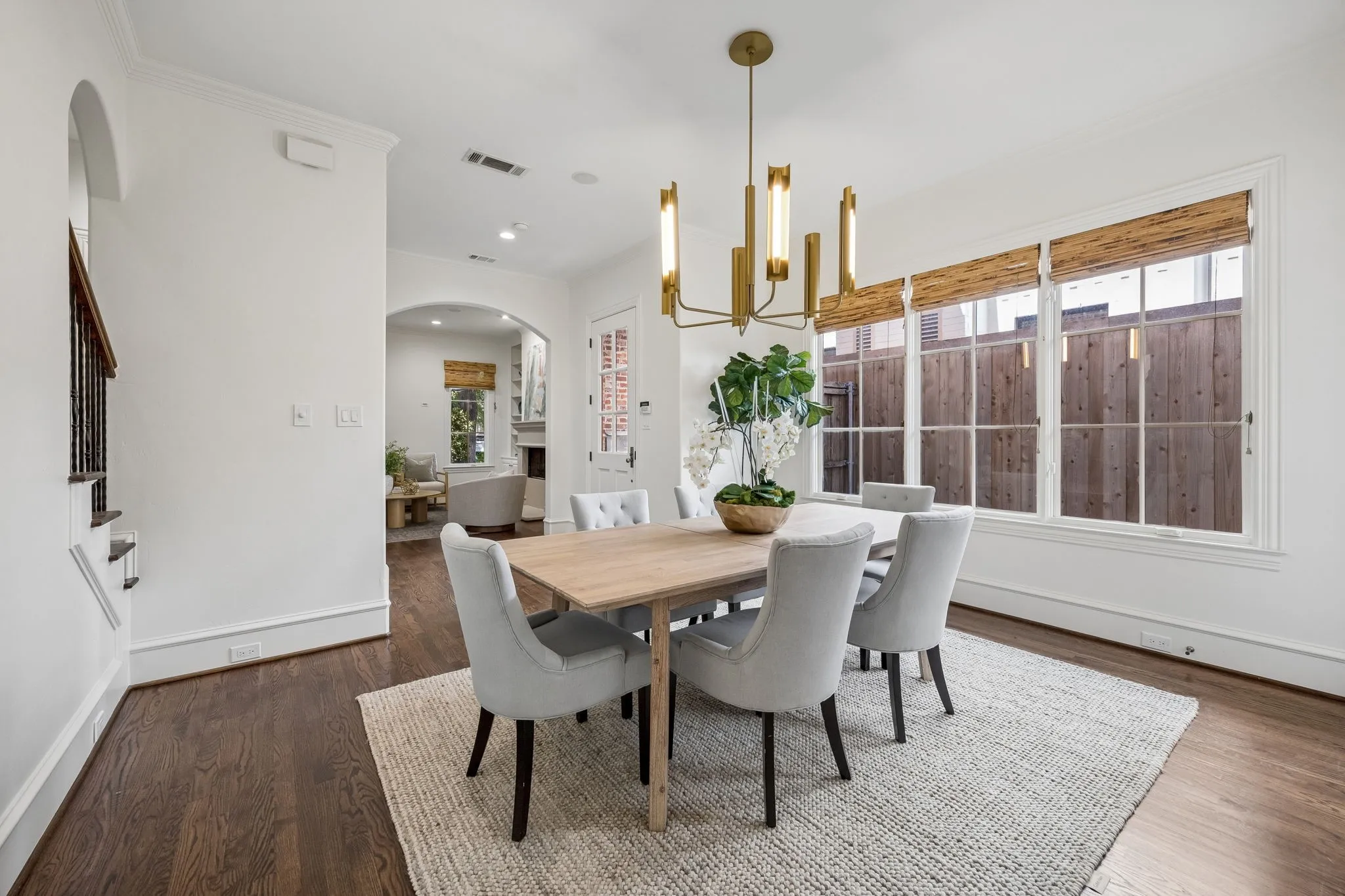 Single Family Residence For Sale in Dallas County , 4318 Emerson Avenue, University Park, Texas 75205, 4 Bedrooms, 5 Bathrooms, 2 Garage spaces, 3,430 Sqft, built in 2007, Price $1,886,000, mls#21330076, Real Estate Agent in University Park, Homes For Sale in Dallas county, Homes For Sale in University Park, Realtor in University Park Texas, Real Estate Brokerage Independent Realty Texas, Luminita Cordes Realtor
