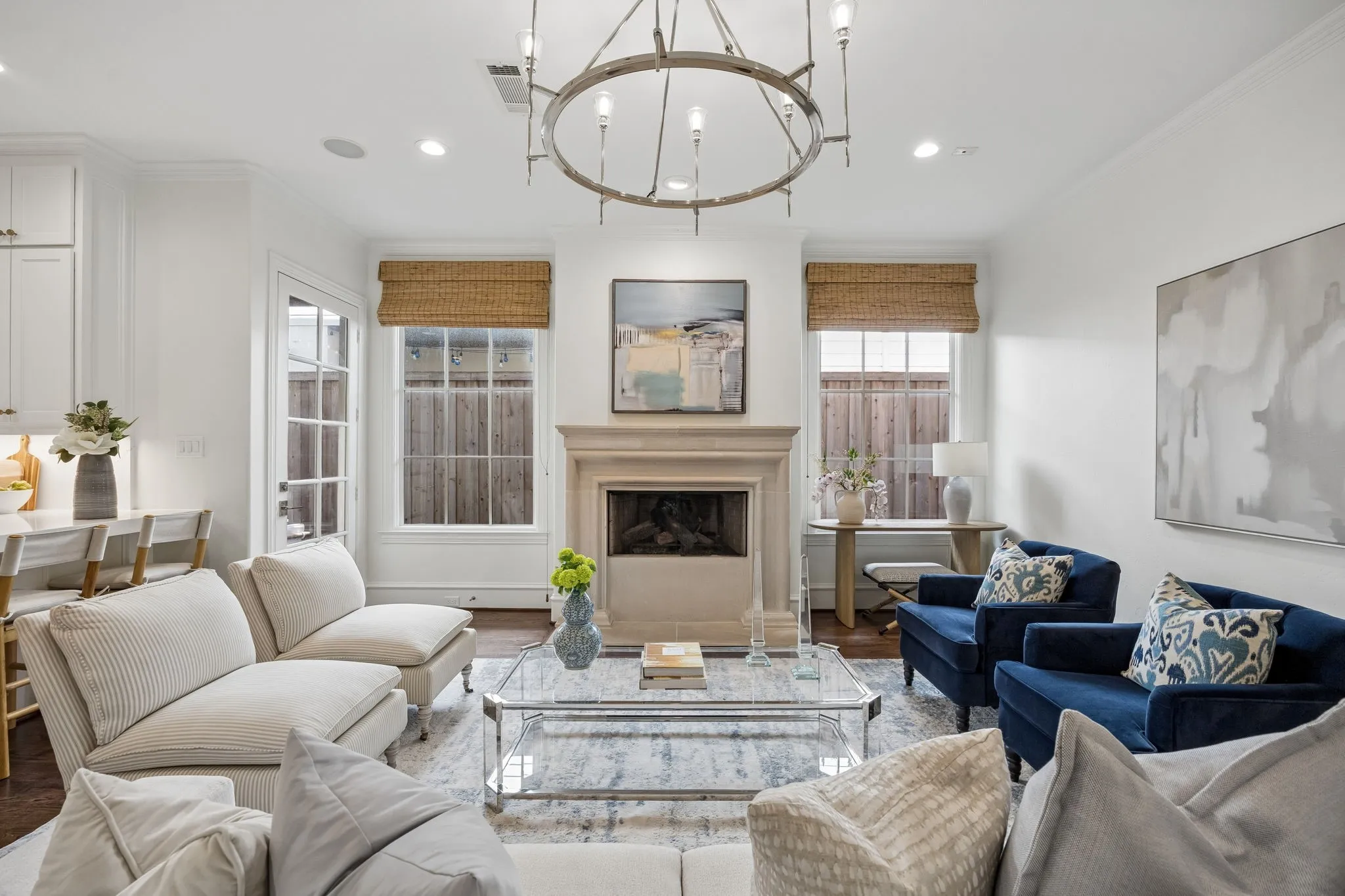 Single Family Residence For Sale in Dallas County , 4318 Emerson Avenue, University Park, Texas 75205, 4 Bedrooms, 5 Bathrooms, 2 Garage spaces, 3,430 Sqft, built in 2007, Price $1,886,000, mls#21330076, Real Estate Agent in University Park, Homes For Sale in Dallas county, Homes For Sale in University Park, Realtor in University Park Texas, Real Estate Brokerage Independent Realty Texas, Luminita Cordes Realtor
