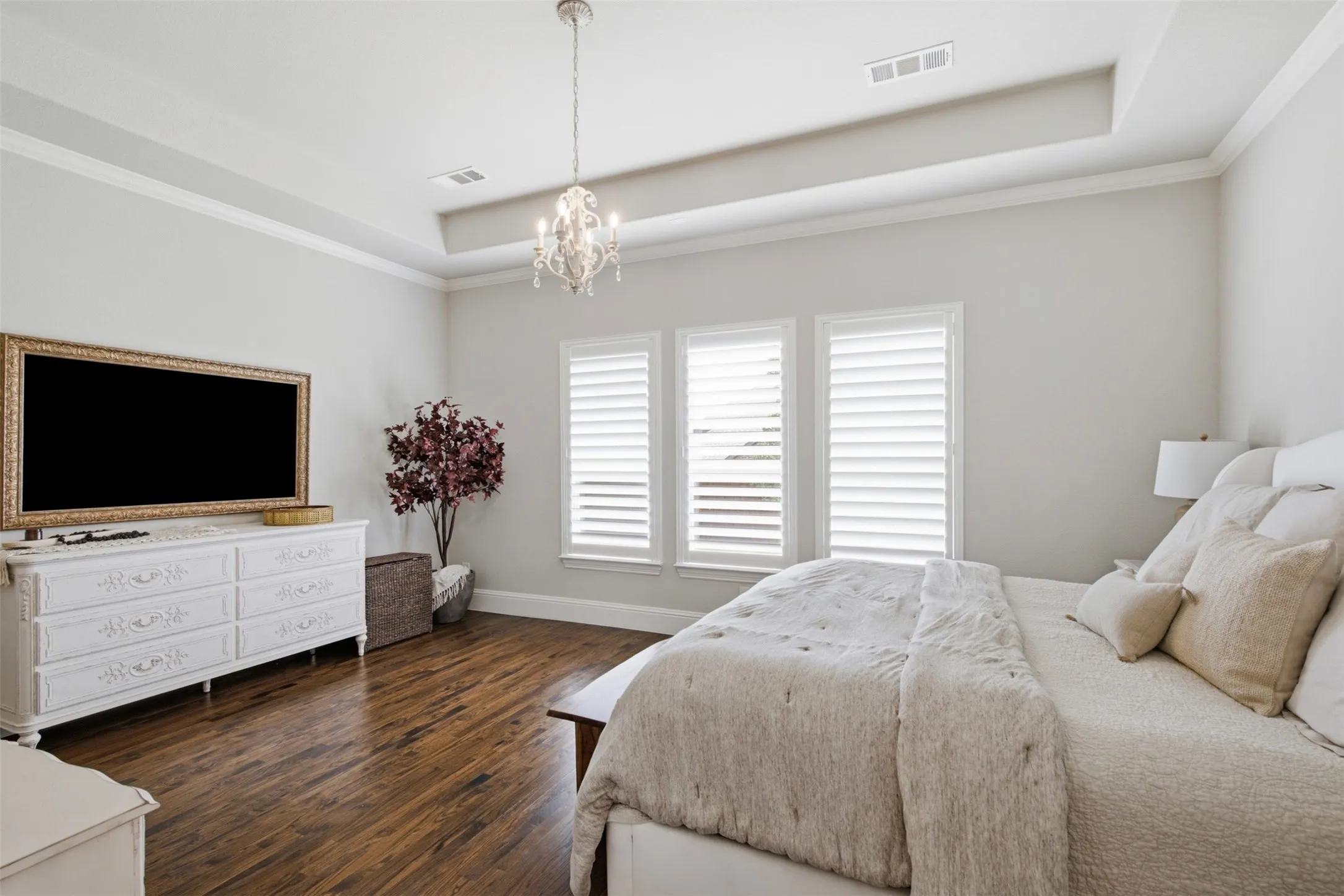 Single Family Residence For Sale in Collin County , 13830 Vera Cruz Road, Frisco, Texas 75034, 5 Bedroom, 4 Bathroom, 2 Garage spaces, 3,934 Sqft, built in 2016, mls#21329087, Real Estate Agent in Frisco, Homes For Sale in Collin county, Homes For Sale in Frisco, Realtor in Frisco Texas, Real Estate Brokerage Independent Realty Texas, Luminita Cordes Realtor