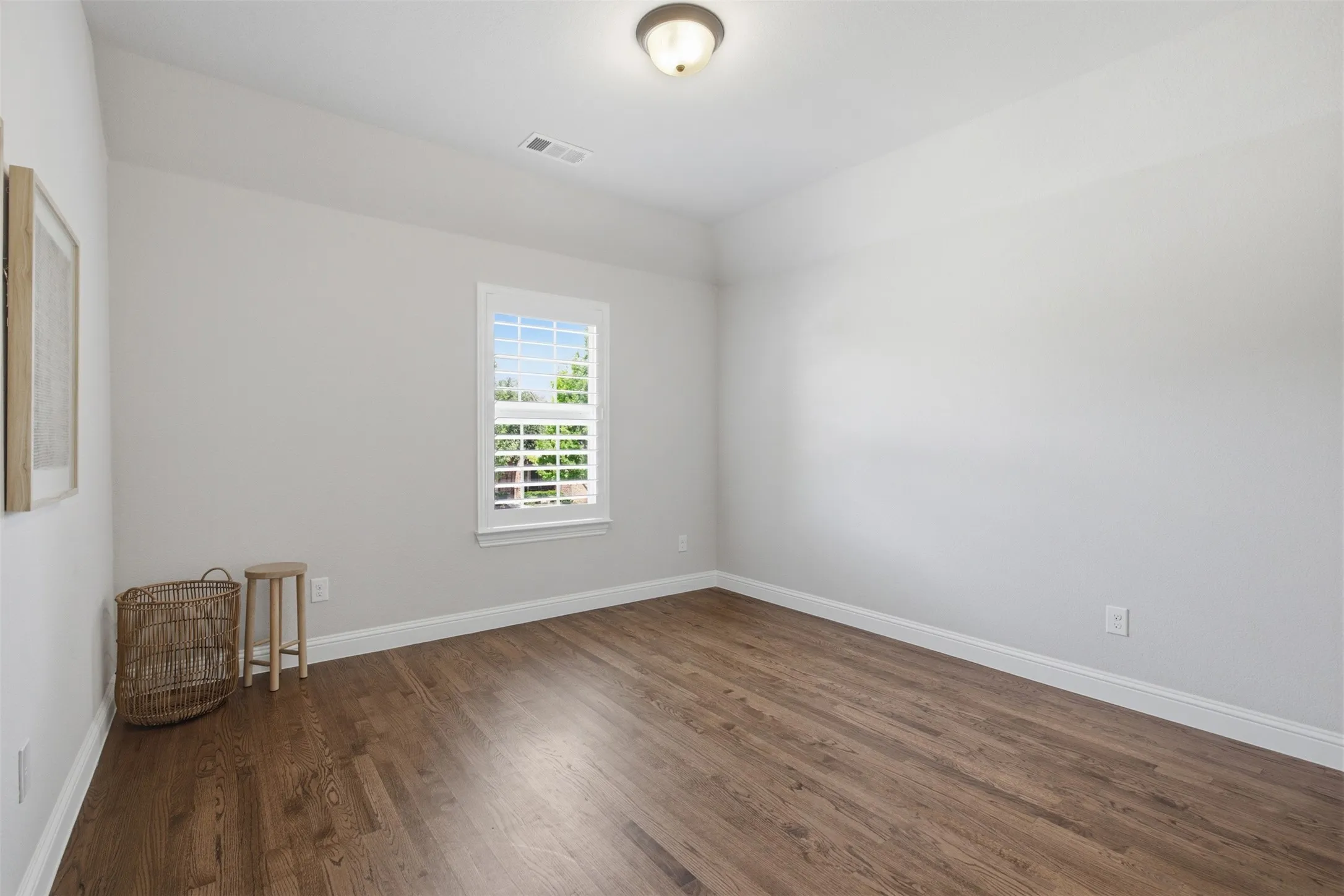 Single Family Residence For Sale in Collin County , 13830 Vera Cruz Road, Frisco, Texas 75034, 5 Bedroom, 4 Bathroom, 2 Garage spaces, 3,934 Sqft, built in 2016, mls#21329087, Real Estate Agent in Frisco, Homes For Sale in Collin county, Homes For Sale in Frisco, Realtor in Frisco Texas, Real Estate Brokerage Independent Realty Texas, Luminita Cordes Realtor