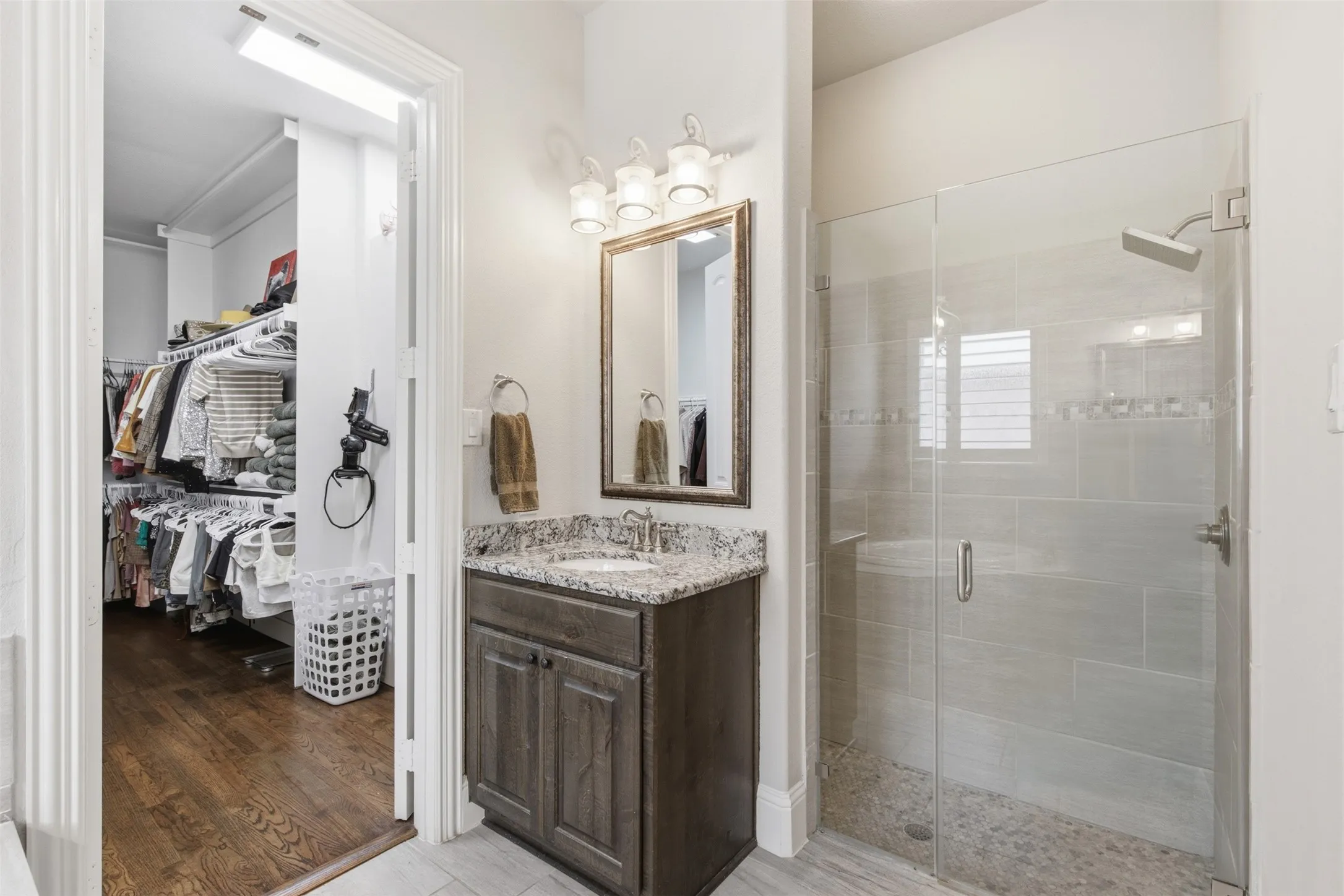 Single Family Residence For Sale in Collin County , 13830 Vera Cruz Road, Frisco, Texas 75034, 5 Bedroom, 4 Bathroom, 2 Garage spaces, 3,934 Sqft, built in 2016, mls#21329087, Real Estate Agent in Frisco, Homes For Sale in Collin county, Homes For Sale in Frisco, Realtor in Frisco Texas, Real Estate Brokerage Independent Realty Texas, Luminita Cordes Realtor