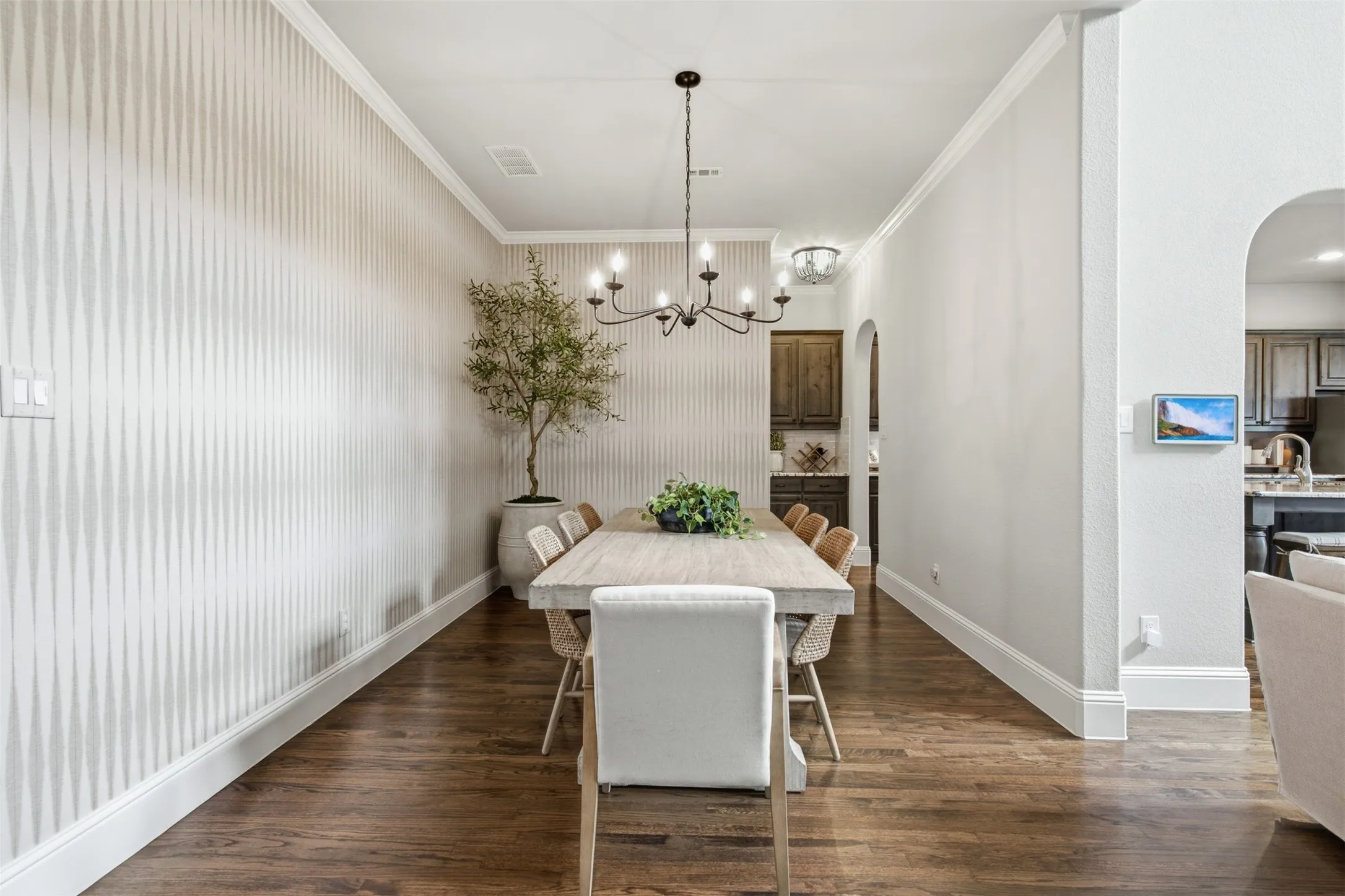 Single Family Residence For Sale in Collin County , 13830 Vera Cruz Road, Frisco, Texas 75034, 5 Bedroom, 4 Bathroom, 2 Garage spaces, 3,934 Sqft, built in 2016, mls#21329087, Real Estate Agent in Frisco, Homes For Sale in Collin county, Homes For Sale in Frisco, Realtor in Frisco Texas, Real Estate Brokerage Independent Realty Texas, Luminita Cordes Realtor
