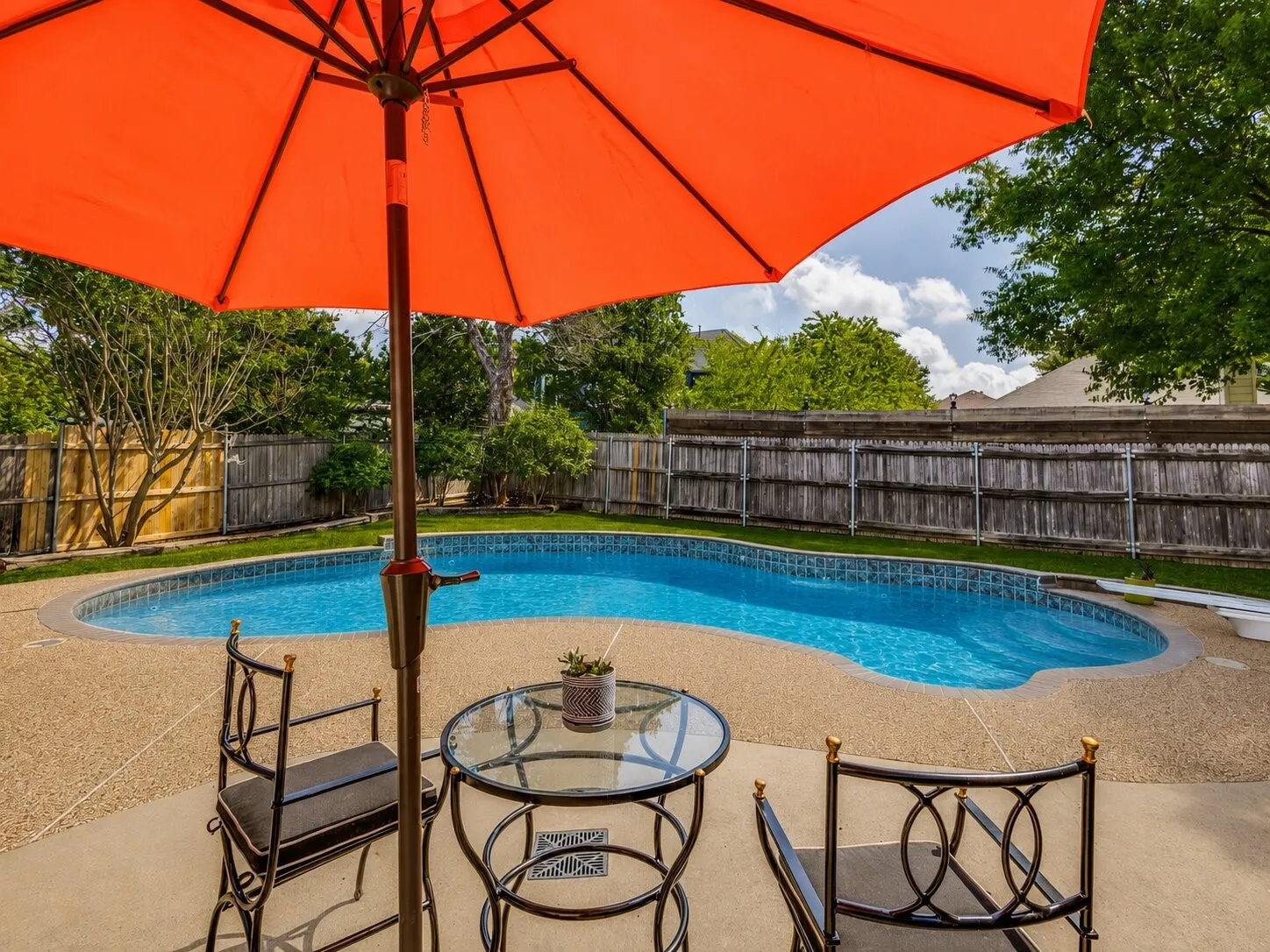 Single Family Residence For Sale in Collin County , 808 Canyon Valley Drive, Mc Kinney, Texas 75071, 3 Bedroom, 2 Bathroom, 2 Garage spaces, 1,601 Sqft, built in 1993, mls#21329489, Real Estate Agent in Mc Kinney, Homes For Sale in Collin county, Homes For Sale in Mc Kinney, Realtor in Mc Kinney Texas, Real Estate Brokerage Independent Realty Texas, Luminita Cordes Realtor