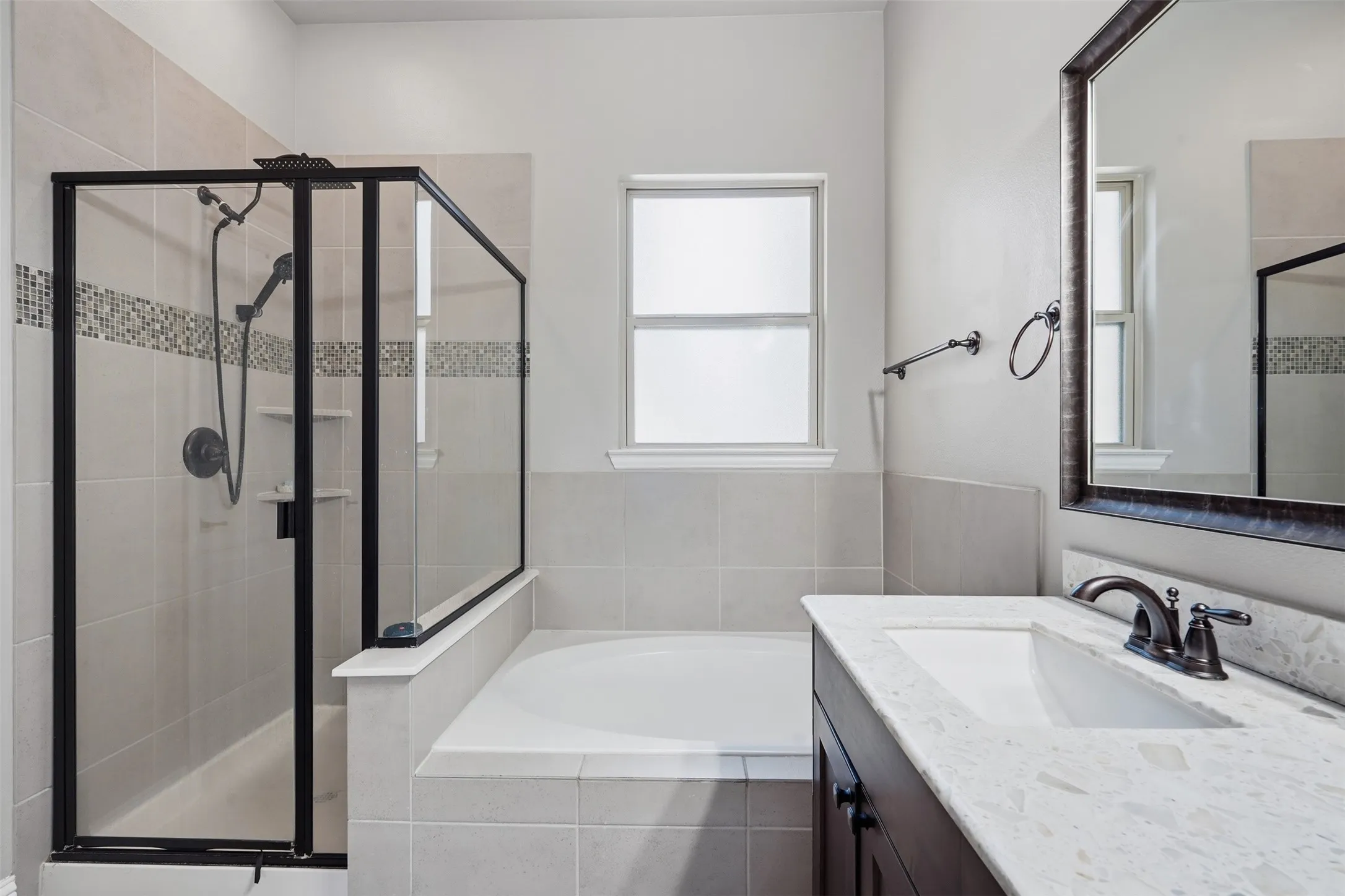 Townhouse For Sale in Dallas County , 853 Rohan Drive, Richardson, Texas 75081, 3 Bedroom, 3 Bathroom, 2 Garage spaces, 1,887 Sqft, built in 2016, mls#21329518, Real Estate Agent in Richardson, Homes For Sale in Dallas county, Homes For Sale in Richardson, Realtor in Richardson Texas, Real Estate Brokerage Independent Realty Texas, Luminita Cordes Realtor