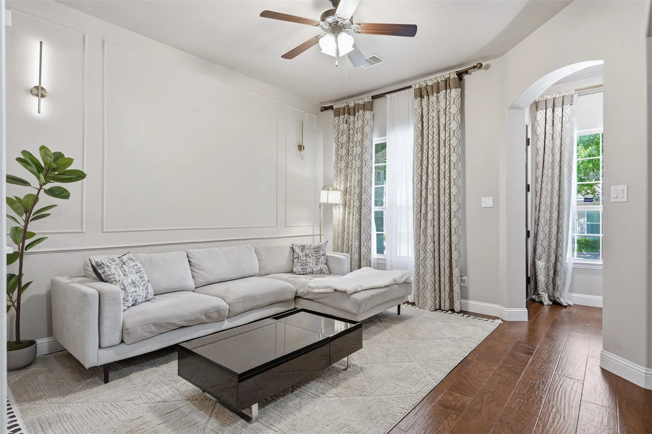 Townhouse For Sale in Dallas County , 853 Rohan Drive, Richardson, Texas 75081, 3 Bedroom, 3 Bathroom, 2 Garage spaces, 1,887 Sqft, built in 2016, mls#21329518, Real Estate Agent in Richardson, Homes For Sale in Dallas county, Homes For Sale in Richardson, Realtor in Richardson Texas, Real Estate Brokerage Independent Realty Texas, Luminita Cordes Realtor