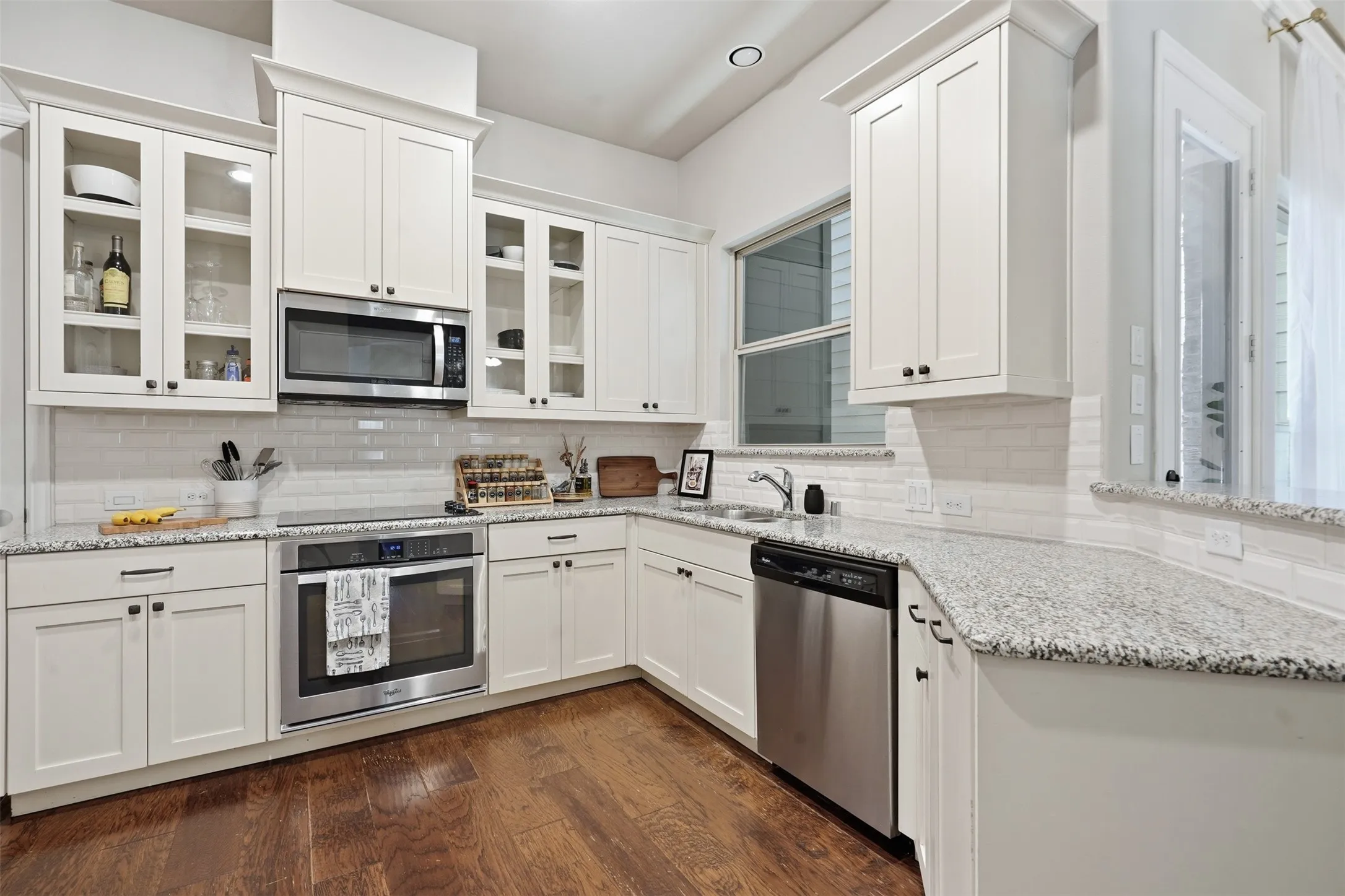 Townhouse For Sale in Dallas County , 853 Rohan Drive, Richardson, Texas 75081, 3 Bedroom, 3 Bathroom, 2 Garage spaces, 1,887 Sqft, built in 2016, mls#21329518, Real Estate Agent in Richardson, Homes For Sale in Dallas county, Homes For Sale in Richardson, Realtor in Richardson Texas, Real Estate Brokerage Independent Realty Texas, Luminita Cordes Realtor