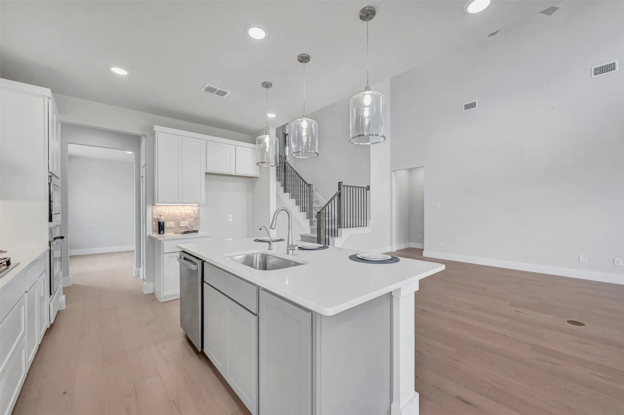 Single Family Residence For Sale in Collin County , 4724 Zinnia Drive, Mc Kinney, Texas 75071, 4 Bedroom, 4 Bathroom, 2 Garage spaces, 3,154 Sqft, built in 2026, mls#21307429, Real Estate Agent in Mc Kinney, Homes For Sale in Collin county, Homes For Sale in Mc Kinney, Realtor in Mc Kinney Texas, Real Estate Brokerage Independent Realty Texas, Luminita Cordes Realtor