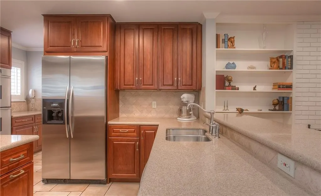 Single Family Residence For Rent in Tarrant County , 4309 Sarita Drive, Fort Worth, Texas 76109, 4 Bedroom, 3 Bathroom, 2 Garage spaces, 2,872 Sqft, built in 1961, mls#21327883, Real Estate Agent in Fort Worth, Homes For Rent in Tarrant county, Homes For Rent in Fort Worth, Realtor in Fort Worth Texas, Real Estate Brokerage Independent Realty Texas, Luminita Cordes Realtor