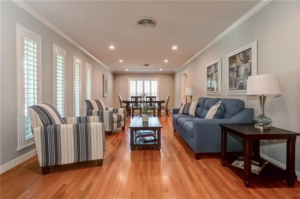 Single Family Residence For Rent in Tarrant County , 4309 Sarita Drive, Fort Worth, Texas 76109, 4 Bedroom, 3 Bathroom, 2 Garage spaces, 2,872 Sqft, built in 1961, mls#21327883, Real Estate Agent in Fort Worth, Homes For Rent in Tarrant county, Homes For Rent in Fort Worth, Realtor in Fort Worth Texas, Real Estate Brokerage Independent Realty Texas, Luminita Cordes Realtor
