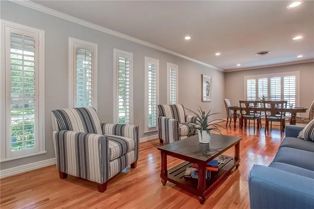 Single Family Residence For Rent in Tarrant County , 4309 Sarita Drive, Fort Worth, Texas 76109, 4 Bedroom, 3 Bathroom, 2 Garage spaces, 2,872 Sqft, built in 1961, mls#21327883, Real Estate Agent in Fort Worth, Homes For Rent in Tarrant county, Homes For Rent in Fort Worth, Realtor in Fort Worth Texas, Real Estate Brokerage Independent Realty Texas, Luminita Cordes Realtor