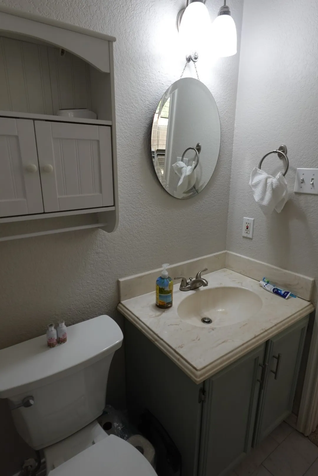 Single Family Residence For Sale in Hood County , 1414 W Torrey Street, Granbury, Texas 76048, 3 Bedroom, 2 Bathroom, Garage spaces, 1,296 Sqft, built in 1983, mls#21331022, Real Estate Agent in Granbury, Homes For Sale in Hood county, Homes For Sale in Granbury, Realtor in Granbury Texas, Real Estate Brokerage Independent Realty Texas, Luminita Cordes Realtor