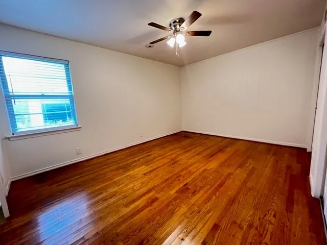 Single Family Residence For Rent in Dallas County , 7215 Clemson Drive, Dallas, Texas 75214, 3 Bedroom, 2 Bathroom, 1 Garage spaces, 1,599 Sqft, built in 1956, mls#21330884, Real Estate Agent in Dallas, Homes For Rent in Dallas county, Homes For Rent in Dallas, Realtor in Dallas Texas, Real Estate Brokerage Independent Realty Texas, Luminita Cordes Realtor