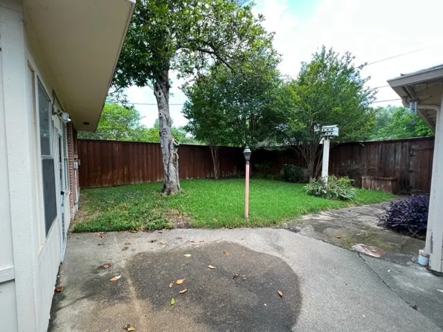 Single Family Residence For Rent in Dallas County , 7215 Clemson Drive, Dallas, Texas 75214, 3 Bedroom, 2 Bathroom, 1 Garage spaces, 1,599 Sqft, built in 1956, mls#21330884, Real Estate Agent in Dallas, Homes For Rent in Dallas county, Homes For Rent in Dallas, Realtor in Dallas Texas, Real Estate Brokerage Independent Realty Texas, Luminita Cordes Realtor