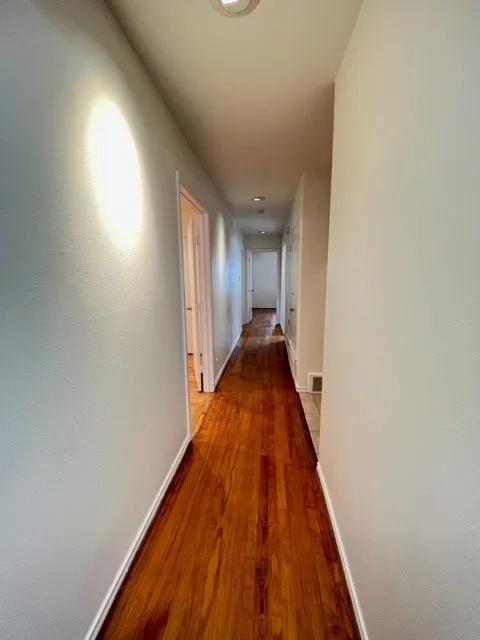 Single Family Residence For Rent in Dallas County , 7215 Clemson Drive, Dallas, Texas 75214, 3 Bedroom, 2 Bathroom, 1 Garage spaces, 1,599 Sqft, built in 1956, mls#21330884, Real Estate Agent in Dallas, Homes For Rent in Dallas county, Homes For Rent in Dallas, Realtor in Dallas Texas, Real Estate Brokerage Independent Realty Texas, Luminita Cordes Realtor