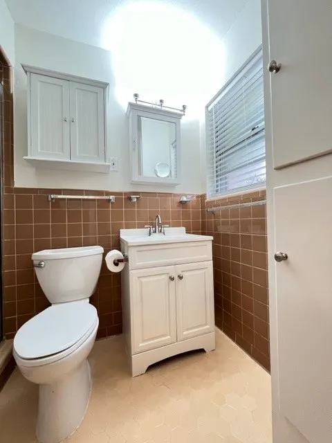 Single Family Residence For Rent in Dallas County , 7215 Clemson Drive, Dallas, Texas 75214, 3 Bedroom, 2 Bathroom, 1 Garage spaces, 1,599 Sqft, built in 1956, mls#21330884, Real Estate Agent in Dallas, Homes For Rent in Dallas county, Homes For Rent in Dallas, Realtor in Dallas Texas, Real Estate Brokerage Independent Realty Texas, Luminita Cordes Realtor