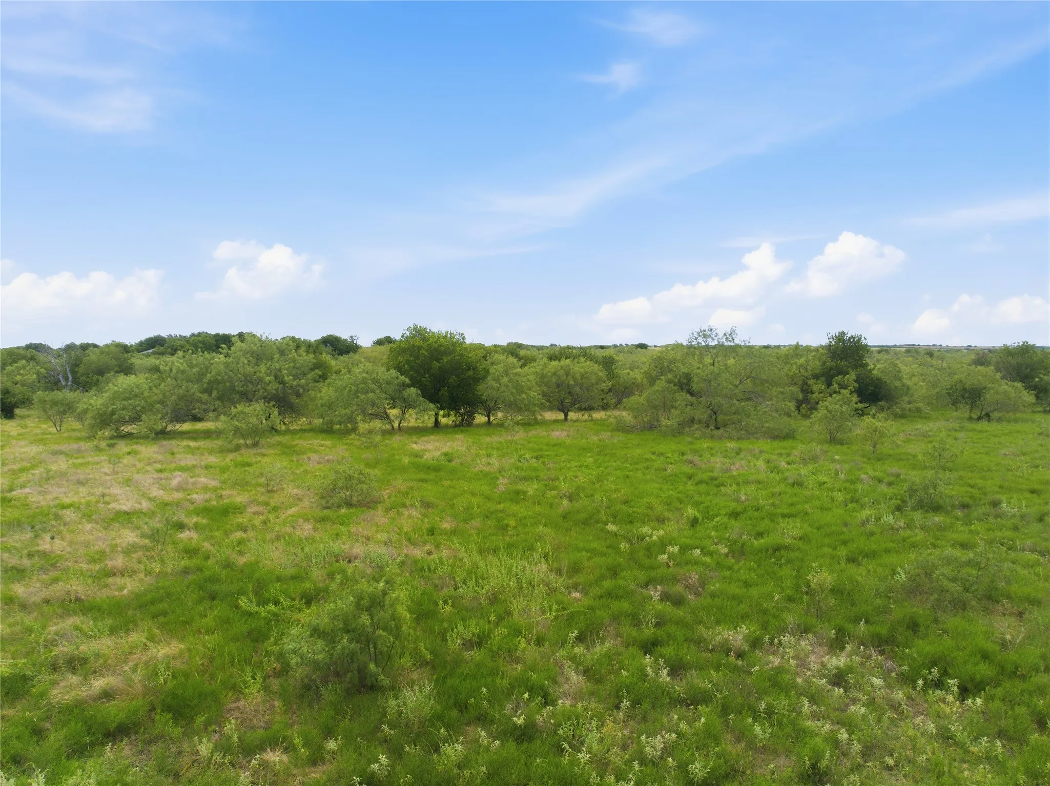 Single Family Residence For Sale in Limestone County , 1594 Lcr 312, Mart, Texas 76664, 5 Bedroom, 3 Bathroom, Garage spaces, 3,200 Sqft, built in 1984, mls#21330761, Real Estate Agent in Mart, Homes For Sale in Limestone county, Homes For Sale in Mart, Realtor in Mart Texas, Real Estate Brokerage Independent Realty Texas, Luminita Cordes Realtor