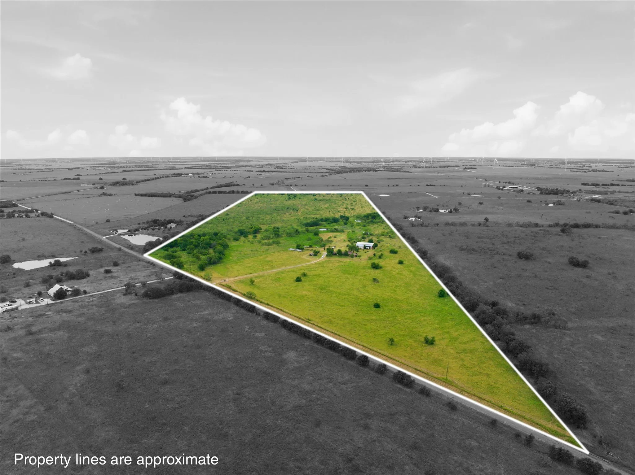 Single Family Residence For Sale in Limestone County , 1594 Lcr 312, Mart, Texas 76664, 5 Bedroom, 3 Bathroom, Garage spaces, 3,200 Sqft, built in 1984, mls#21330761, Real Estate Agent in Mart, Homes For Sale in Limestone county, Homes For Sale in Mart, Realtor in Mart Texas, Real Estate Brokerage Independent Realty Texas, Luminita Cordes Realtor