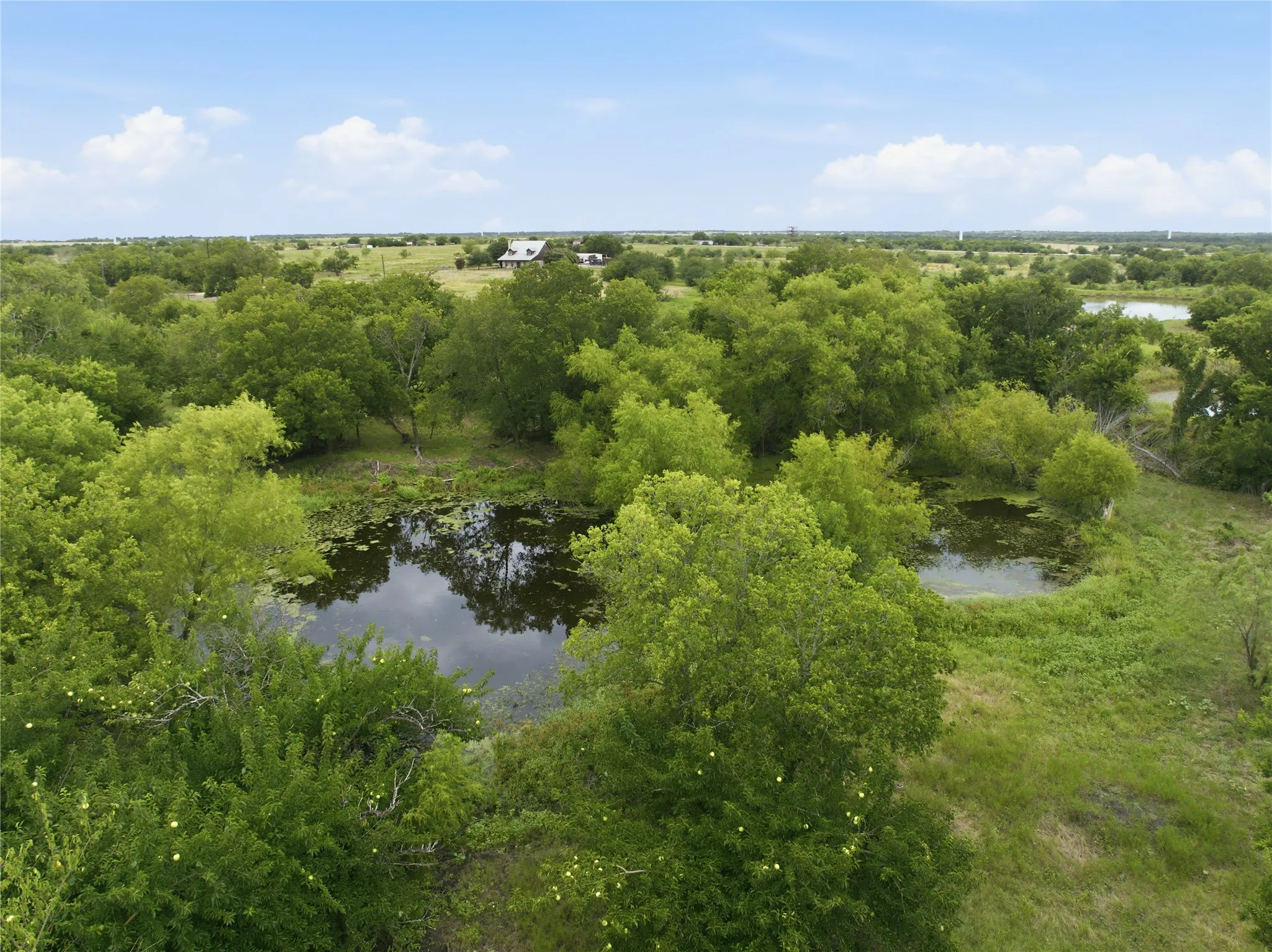 Single Family Residence For Sale in Limestone County , 1594 Lcr 312, Mart, Texas 76664, 5 Bedroom, 3 Bathroom, Garage spaces, 3,200 Sqft, built in 1984, mls#21330761, Real Estate Agent in Mart, Homes For Sale in Limestone county, Homes For Sale in Mart, Realtor in Mart Texas, Real Estate Brokerage Independent Realty Texas, Luminita Cordes Realtor