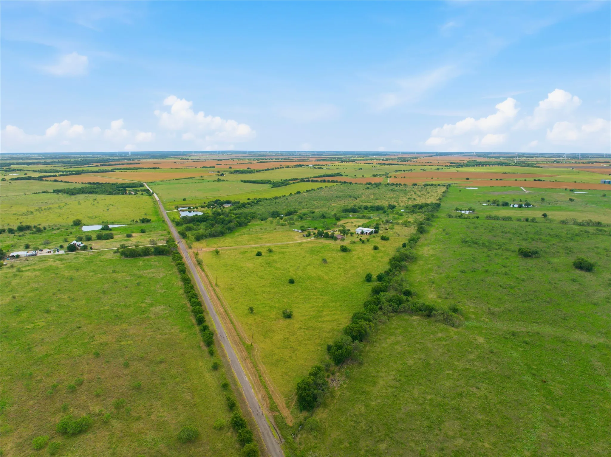 Single Family Residence For Sale in Limestone County , 1594 Lcr 312, Mart, Texas 76664, 5 Bedroom, 3 Bathroom, Garage spaces, 3,200 Sqft, built in 1984, mls#21330761, Real Estate Agent in Mart, Homes For Sale in Limestone county, Homes For Sale in Mart, Realtor in Mart Texas, Real Estate Brokerage Independent Realty Texas, Luminita Cordes Realtor