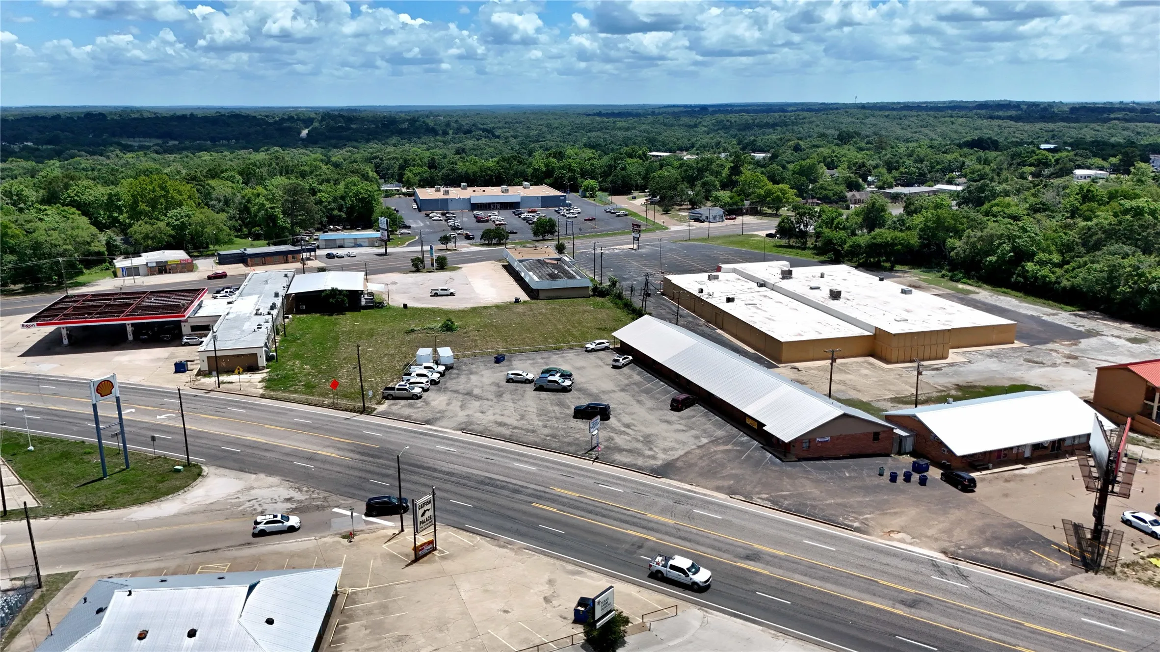 Office For Sale in Henderson County , 201 US Highway 175 Street W, Athens, Texas 75751, 0, 0, Garage spaces, 0 Sqft, built in 1960, mls#21331071, Real Estate Agent in Athens, Homes For Sale in Henderson county, Homes For Sale in Athens, Realtor in Athens Texas, Real Estate Brokerage Independent Realty Texas, Luminita Cordes Realtor