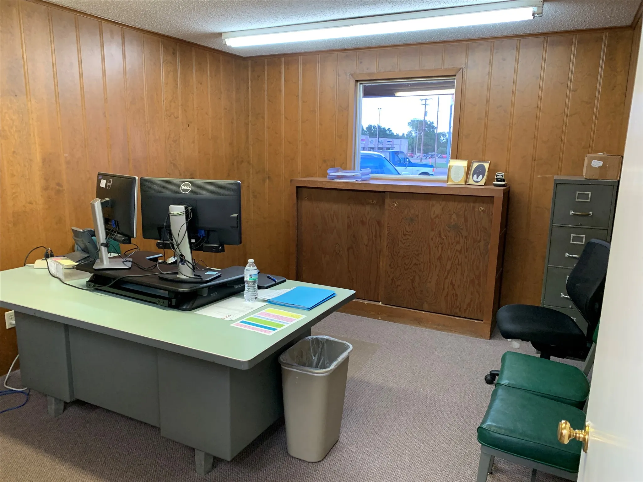 Office For Sale in Henderson County , 201 US Highway 175 Street W, Athens, Texas 75751, 0, 0, Garage spaces, 0 Sqft, built in 1960, mls#21331071, Real Estate Agent in Athens, Homes For Sale in Henderson county, Homes For Sale in Athens, Realtor in Athens Texas, Real Estate Brokerage Independent Realty Texas, Luminita Cordes Realtor