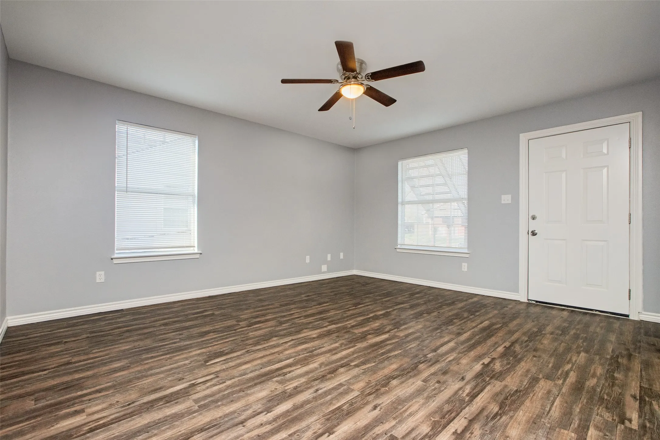 Duplex For Rent in Collin County , 1008 Canal Street A, Mc Kinney, Texas 75069, 3 Bedroom, 2 Bathroom, Garage spaces, 1,213 Sqft, built in 2007, mls#21331069, Real Estate Agent in Mc Kinney, Homes For Rent in Collin county, Homes For Rent in Mc Kinney, Realtor in Mc Kinney Texas, Real Estate Brokerage Independent Realty Texas, Luminita Cordes Realtor