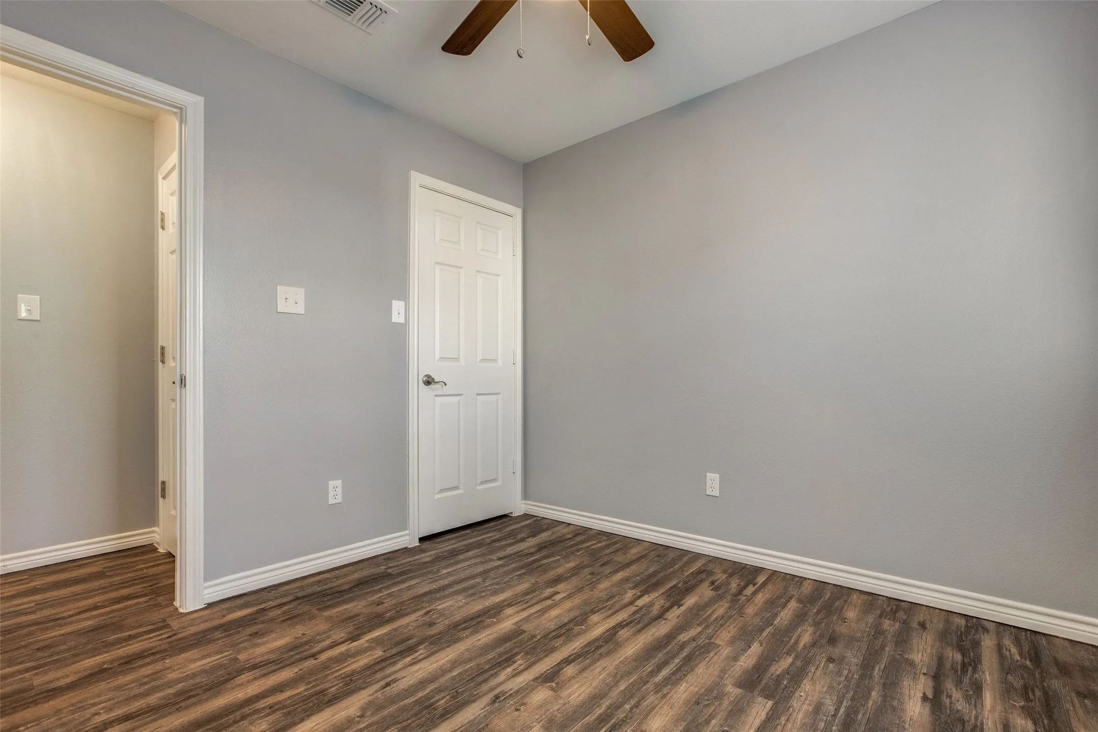 Duplex For Rent in Collin County , 1008 Canal Street A, Mc Kinney, Texas 75069, 3 Bedroom, 2 Bathroom, Garage spaces, 1,213 Sqft, built in 2007, mls#21331069, Real Estate Agent in Mc Kinney, Homes For Rent in Collin county, Homes For Rent in Mc Kinney, Realtor in Mc Kinney Texas, Real Estate Brokerage Independent Realty Texas, Luminita Cordes Realtor